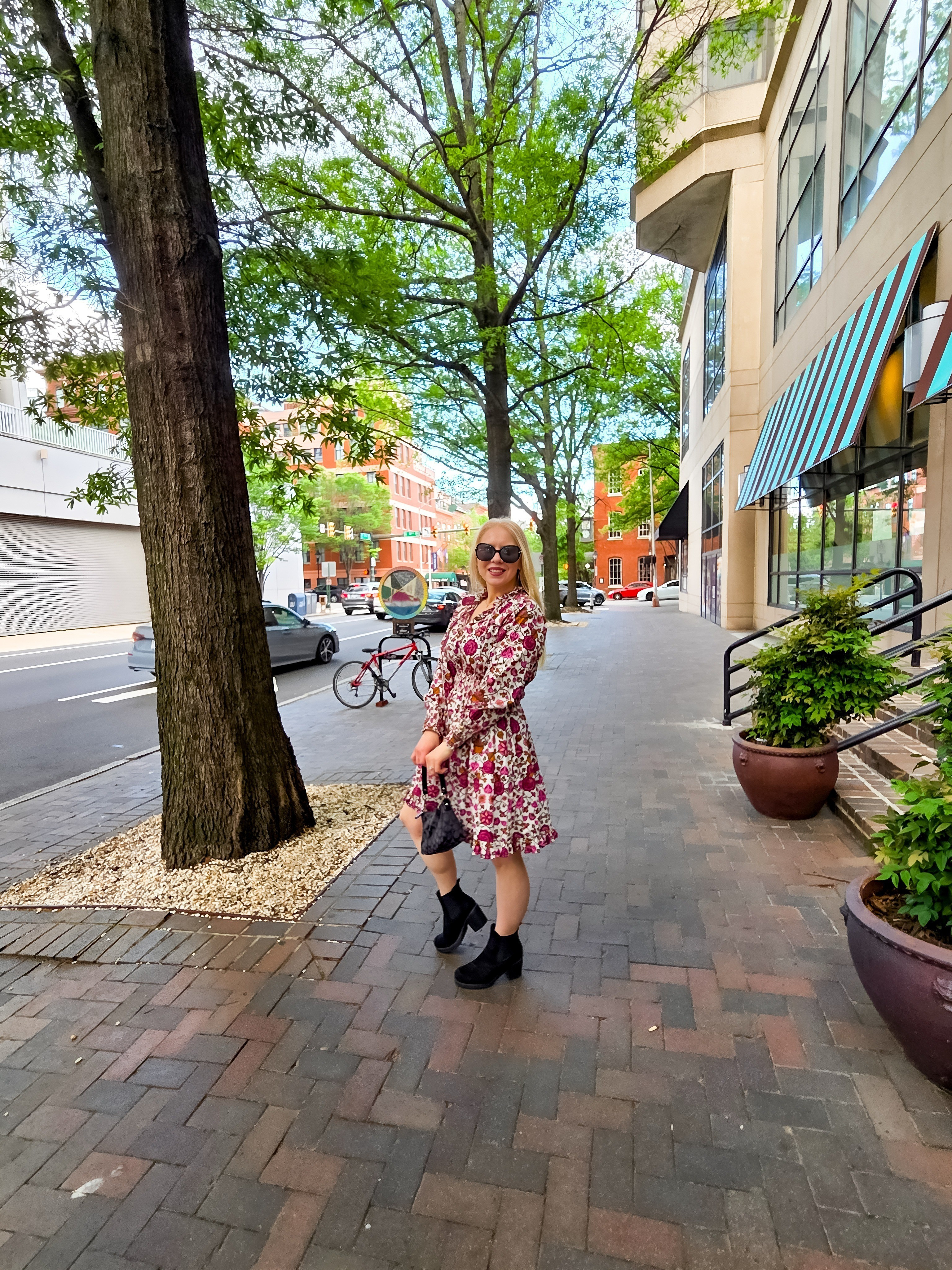 I'm sharing this dress again because it is so amazing! It's really one of my favorite dresses. Beyond by Vera never disappoints! 💐

#LTKStyleTip