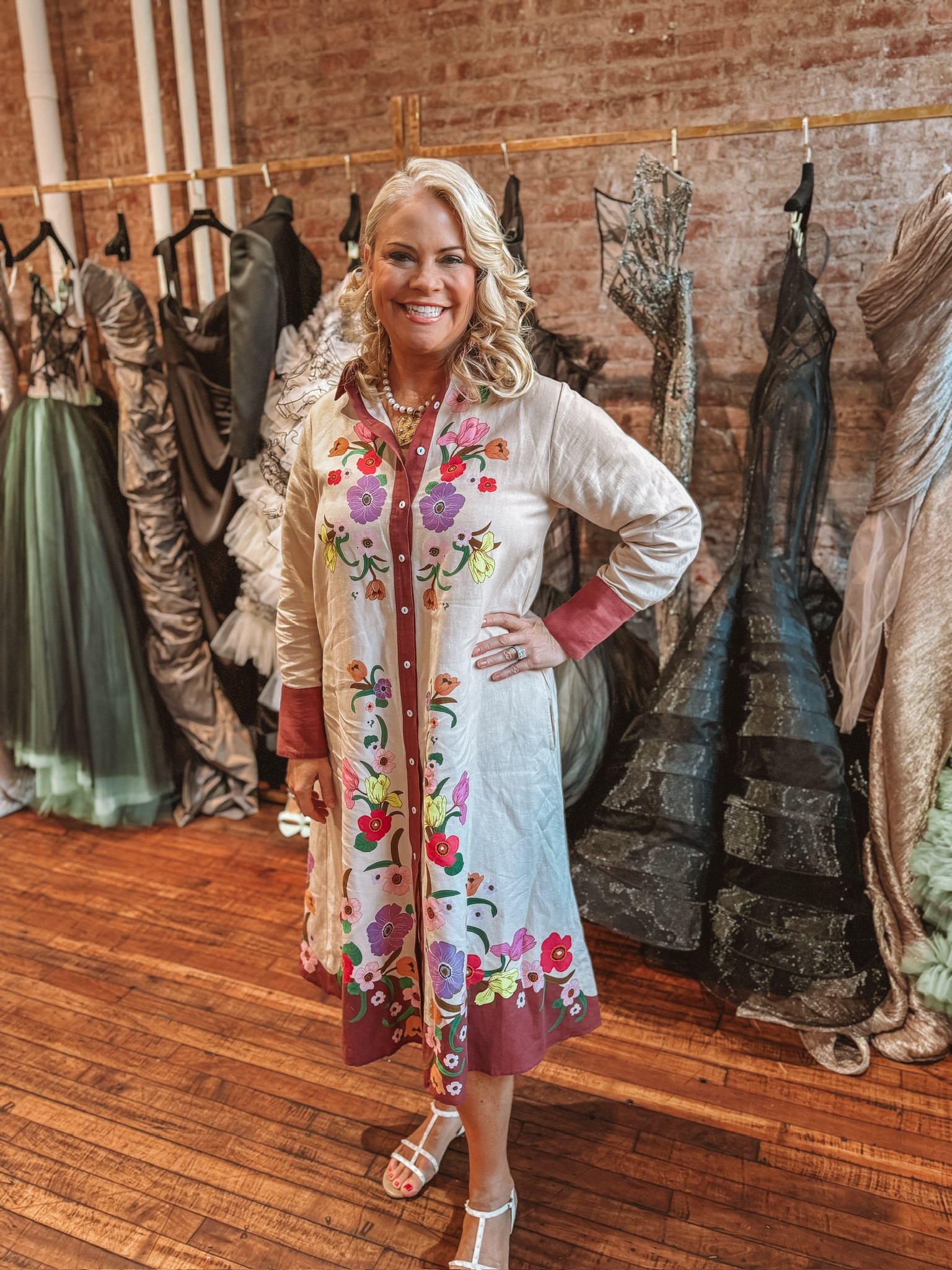 Maximalist Modest Dress 

Flower dress  modest outfit  modest style  new york fashion week   NYFW24  runway fashion  high fashion  luxury fashion  designer fashion  evening dress  cocktail dress  maximalist style  women's fashion  AmyPlusJoe 



#LTKSeasonal #LTKOver40 #LTKStyleTip