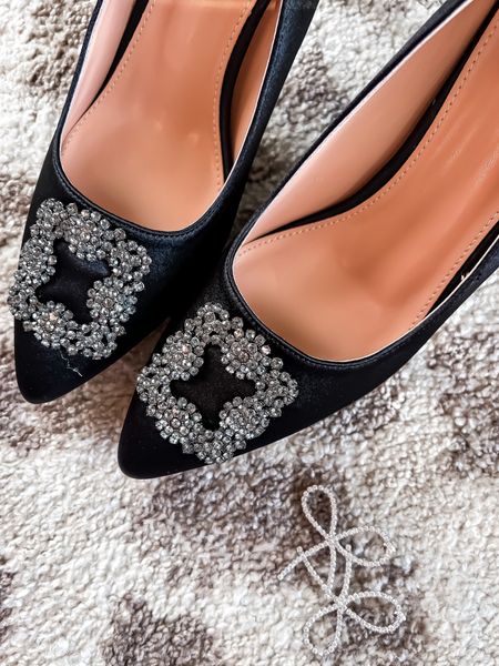 Amazon dress shoes
Wedding guest dress shoe
Bow sparkle earring s

#LTKcurves #LTKshoecrush #LTKHoliday