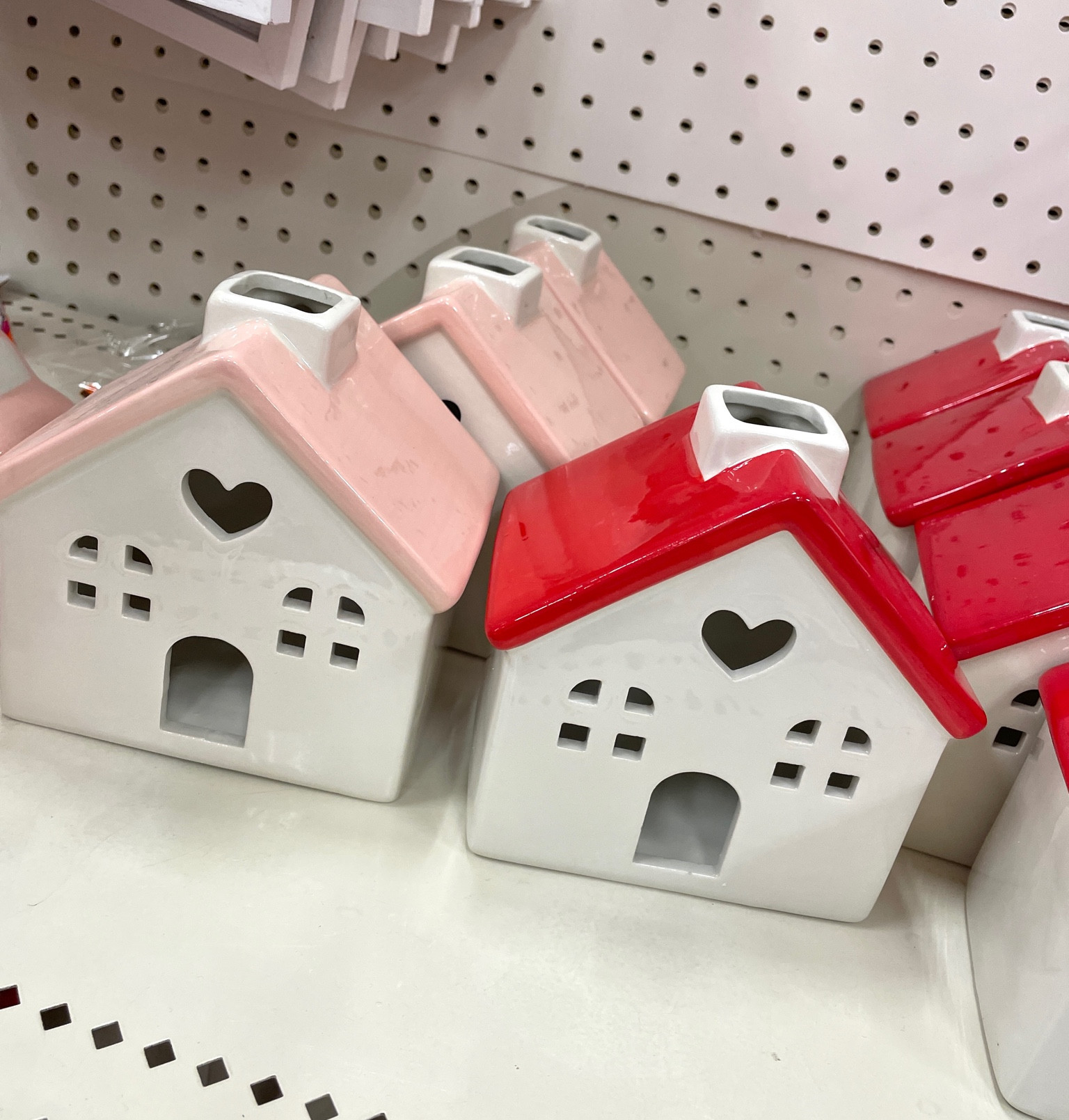 #valentines #valentinehome #homedecor #red #hearts #valentinedecor #valentinesgifts #target #ceramichouse #pinkceramichouse #ceramicvalentines #tinyhome #tinyhouse #hearthouse #hearthome

#LTKhome #LTKSeasonal #LTKFind