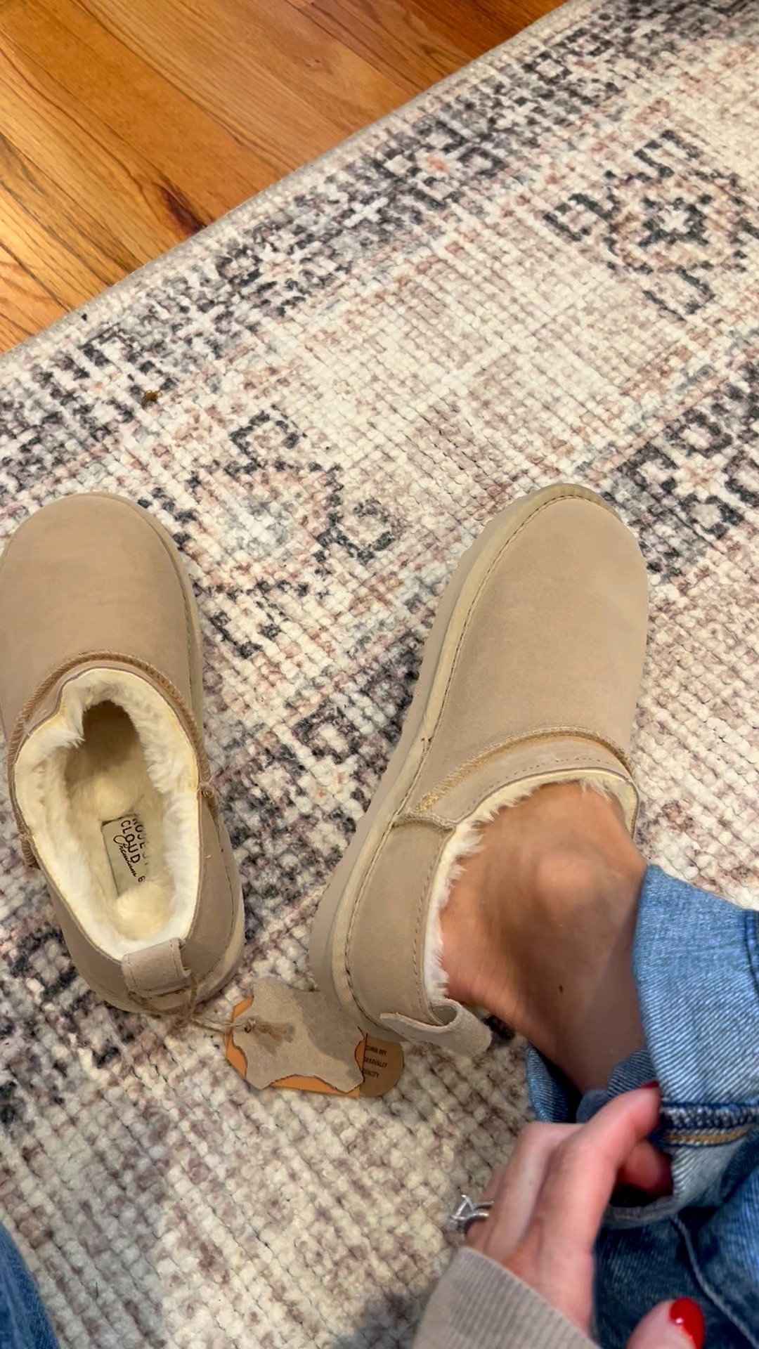 The cutest slip on booties, that totally look like the designer pair but for so much less!!👏


Amazon finds, ugg lookalike, gifts for her, gifts for mom, gifts for teens, gifts for college kids, Amazon fashion, slide on booties

#LTKGiftGuide #LTKFindsUnder50 #LTKSeasonal