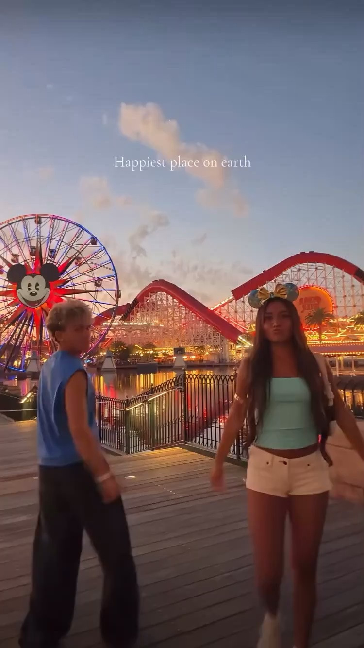Happiest place on Earth 🫶

Disney outfit inspo

#LTKootd #LTKSaleAlert #LTKTravel
