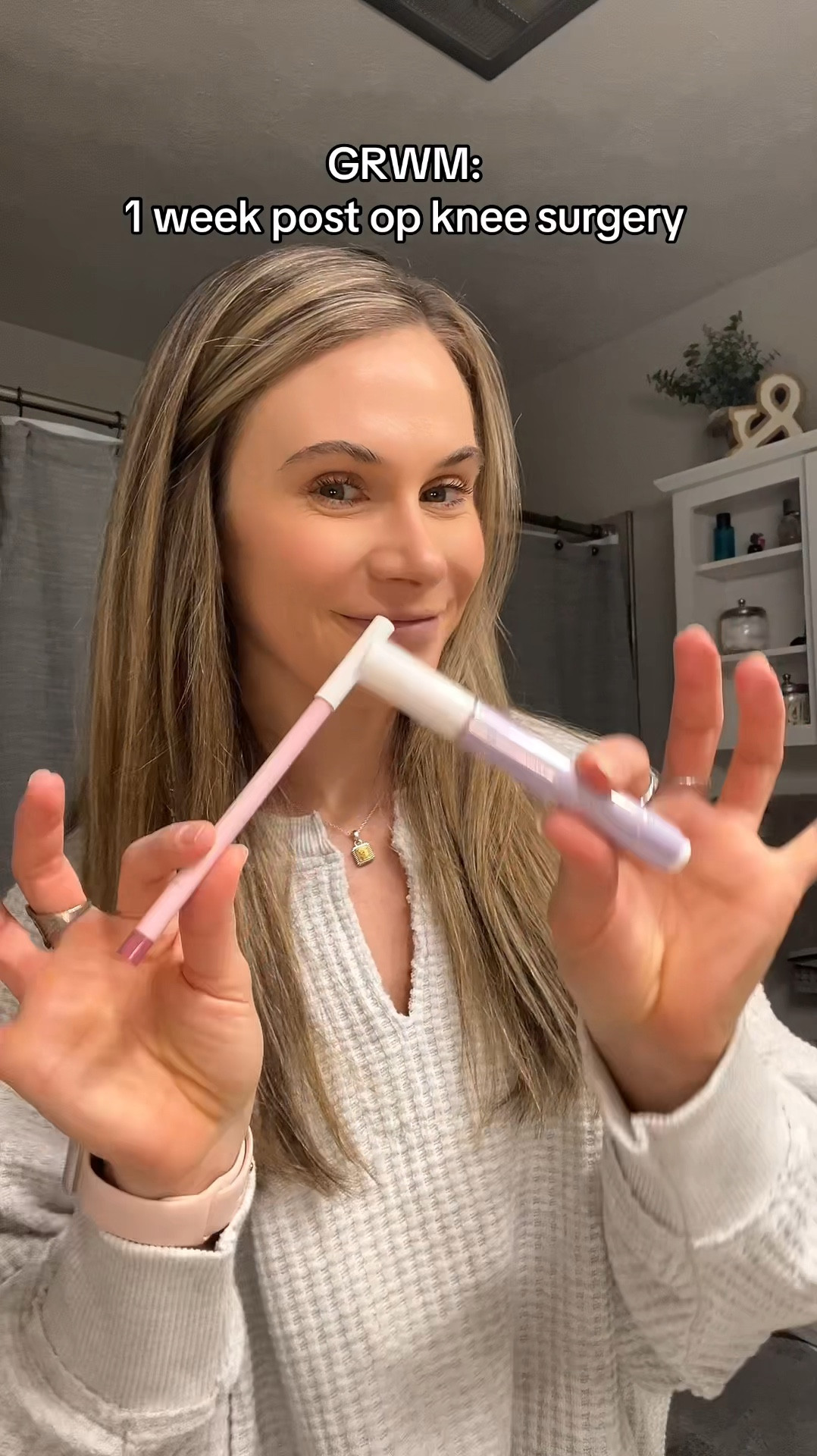 Feelin put together today 1 week post op knee surgery 

That sure helps with 
the mood.
If you’re feeling blah, put on a cute fit, do your hair/ makeup and watch your confidence + productivity skyrocket 
Idk I don’t make the rules but it works every time 🤷🏻‍♀️ 



#LTKBeauty #LTKActive #LTKStyleTip