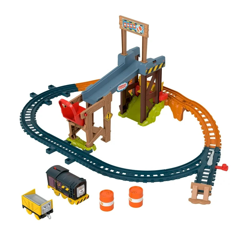 Thomas & Friends Diesel's Lift & Load Construction Set, Motorized Toy Train Playset - Walmart.com | Walmart (US)