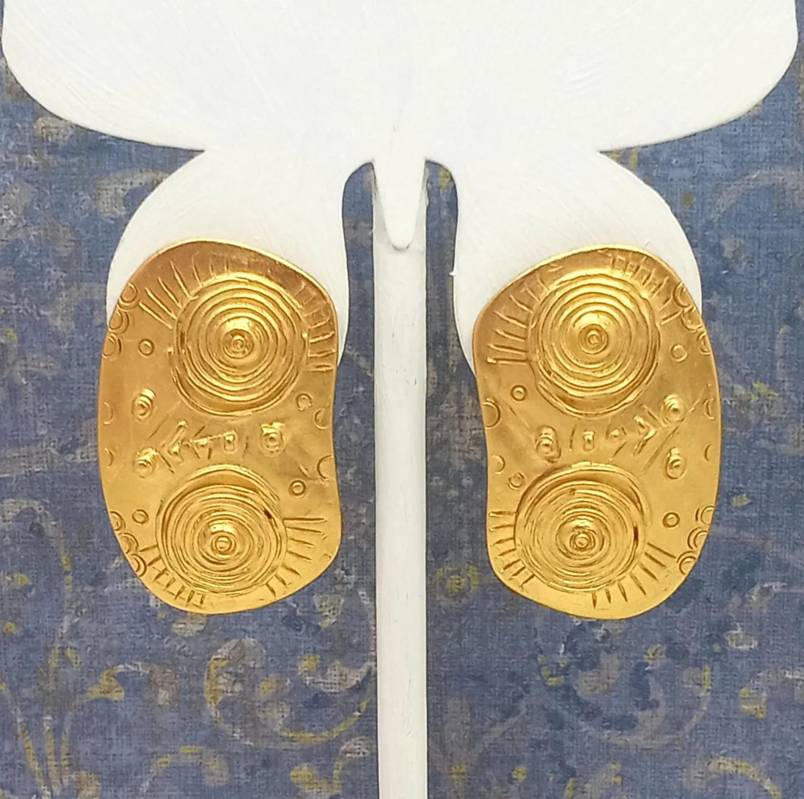 Vintage 80's Big Bold ABSTRACT Tribal Matte Gold Plated Clip on Earrings - Etsy Canada | Etsy (US)