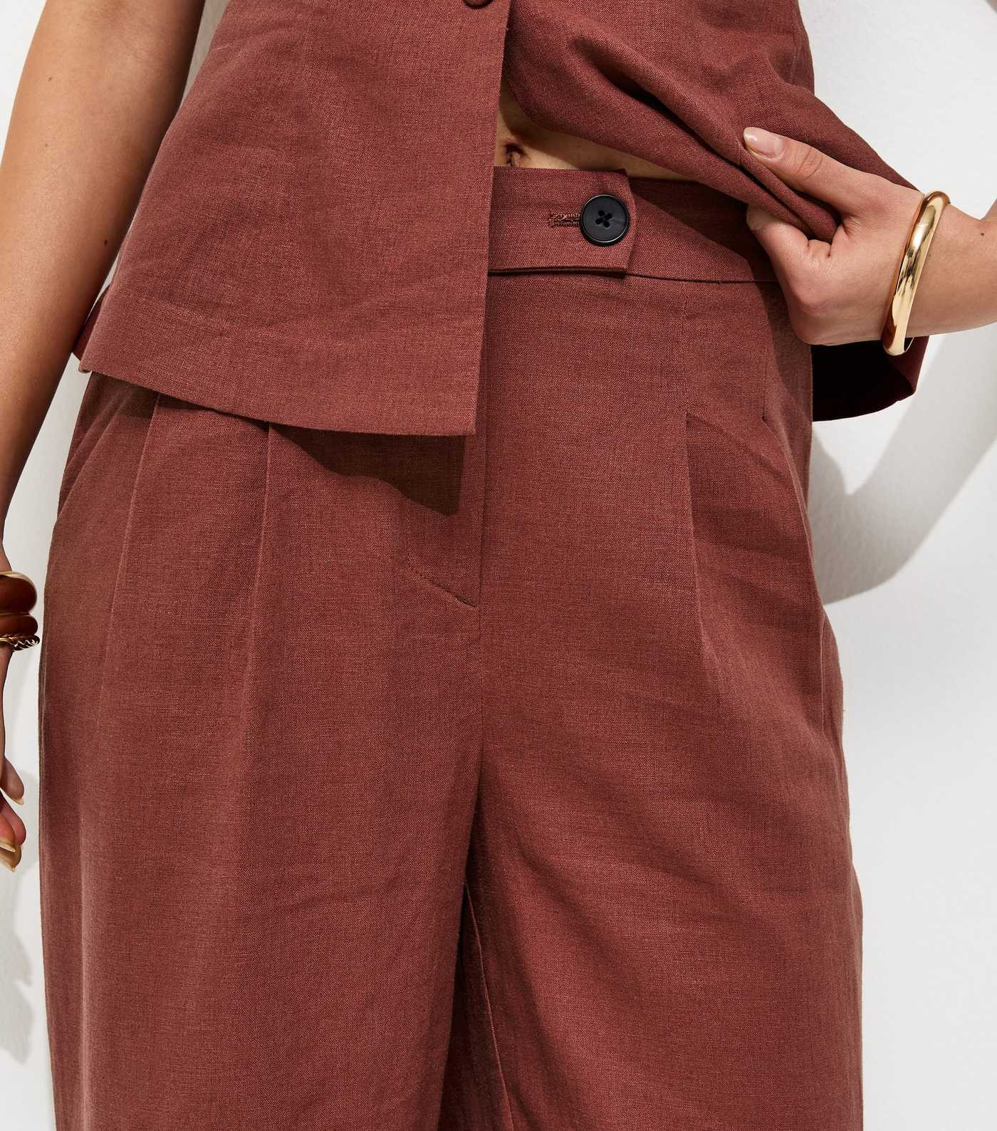 Dark Red Linen Rich Tailored Trousers | New Look | New Look (UK)