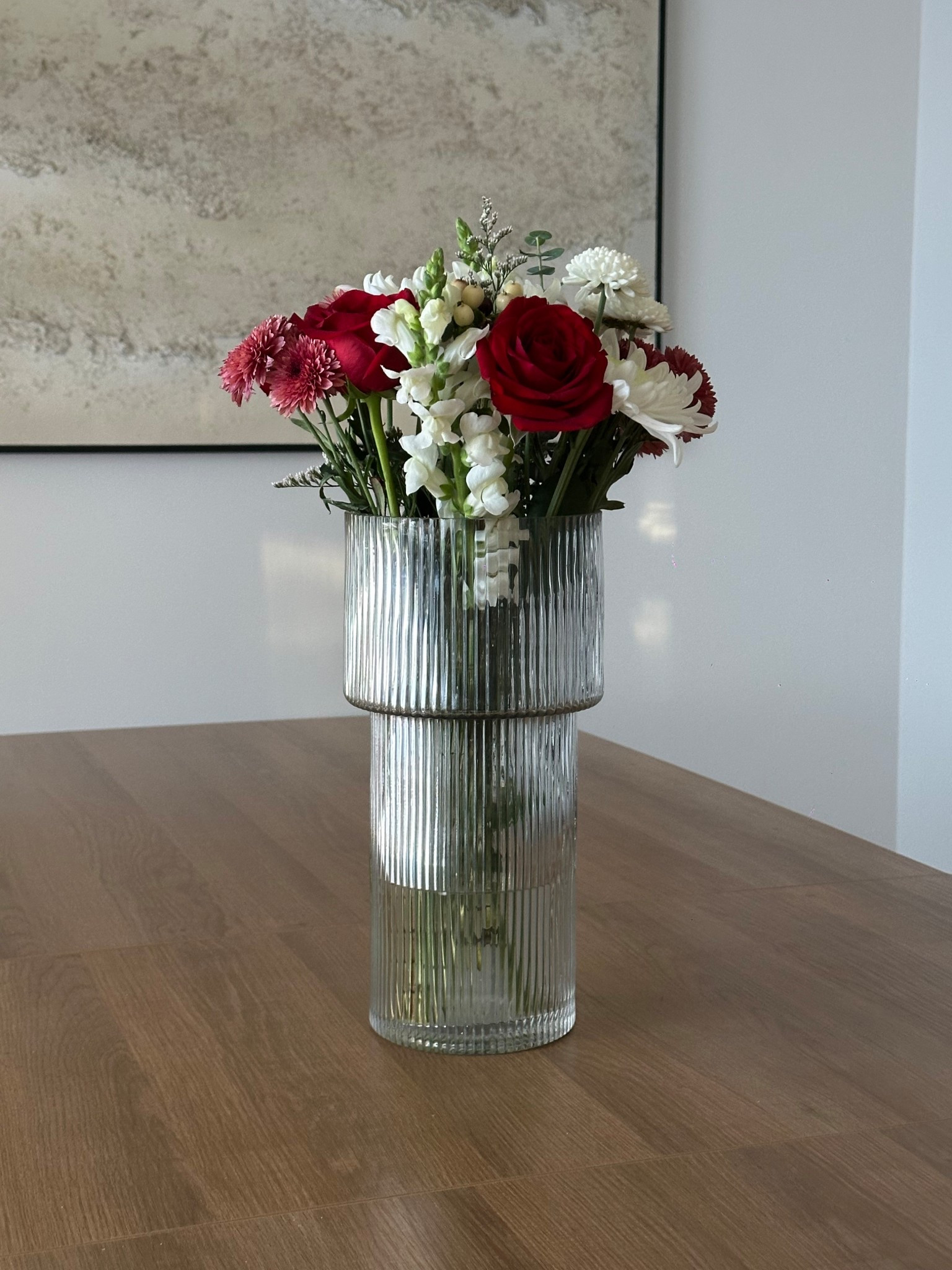 Fresh flowers in this beautiful ribbed glass vase! Comes in different colors and sizes!

glass vase, ribbed vase, flower vase, decor vase, Amazon find, Amazon home

#LTKHome #LTKSaleAlert