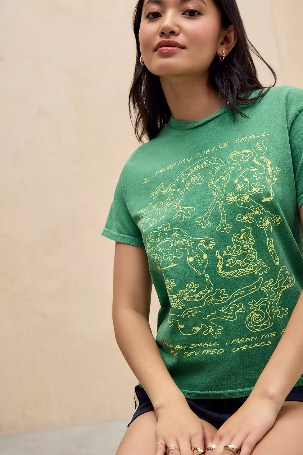 UO Gecko Relaxed T-Shirt | Urban Outfitters UK