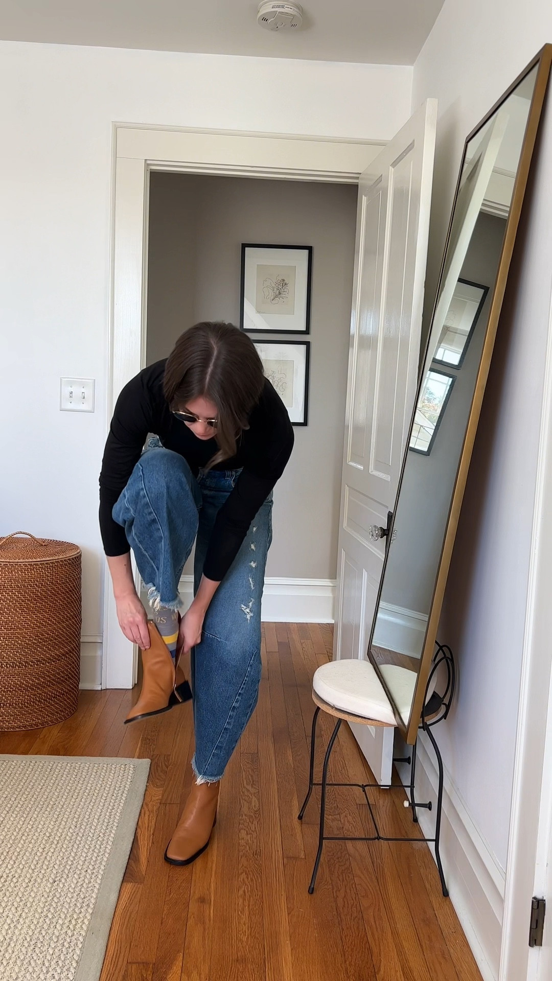 My favorite color combo: black and whiskey brown. These city boots from Everlane are EVERYTHING. I’m wearing TTS and they’re perfect.

#LTKshoecrush #LTKstyletip #LTKSeasonal