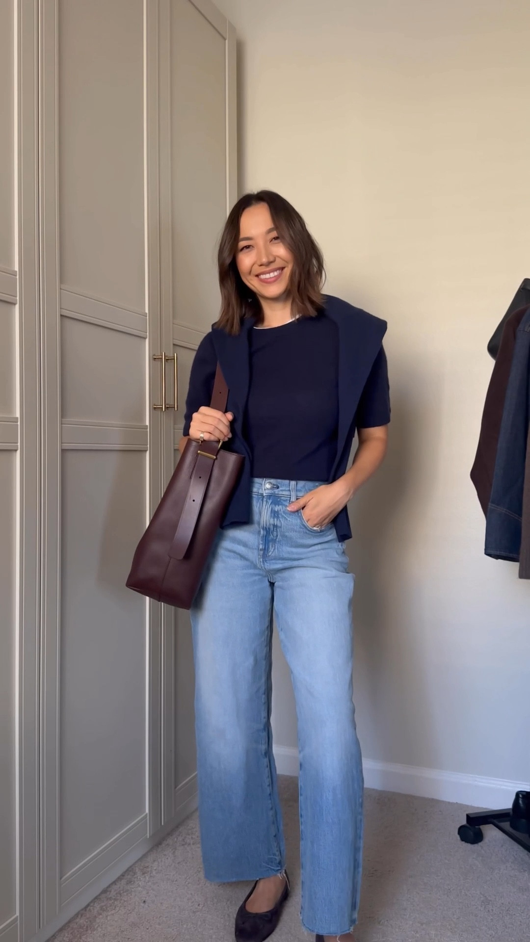 Simple but elevated spring outfit

Banana republic cashmere tee - small, linked similar under $50. BR tee has longer sleeves and is slightly thicker cashmere 

Madewell wide light crop jeans – regular inseam, the exact wash is from last year

Madewell tote ￼

Simple spring outfit, classic style, minimal style, style over 30, polished comfortable outfit

#LTKootd #LTKgrwm