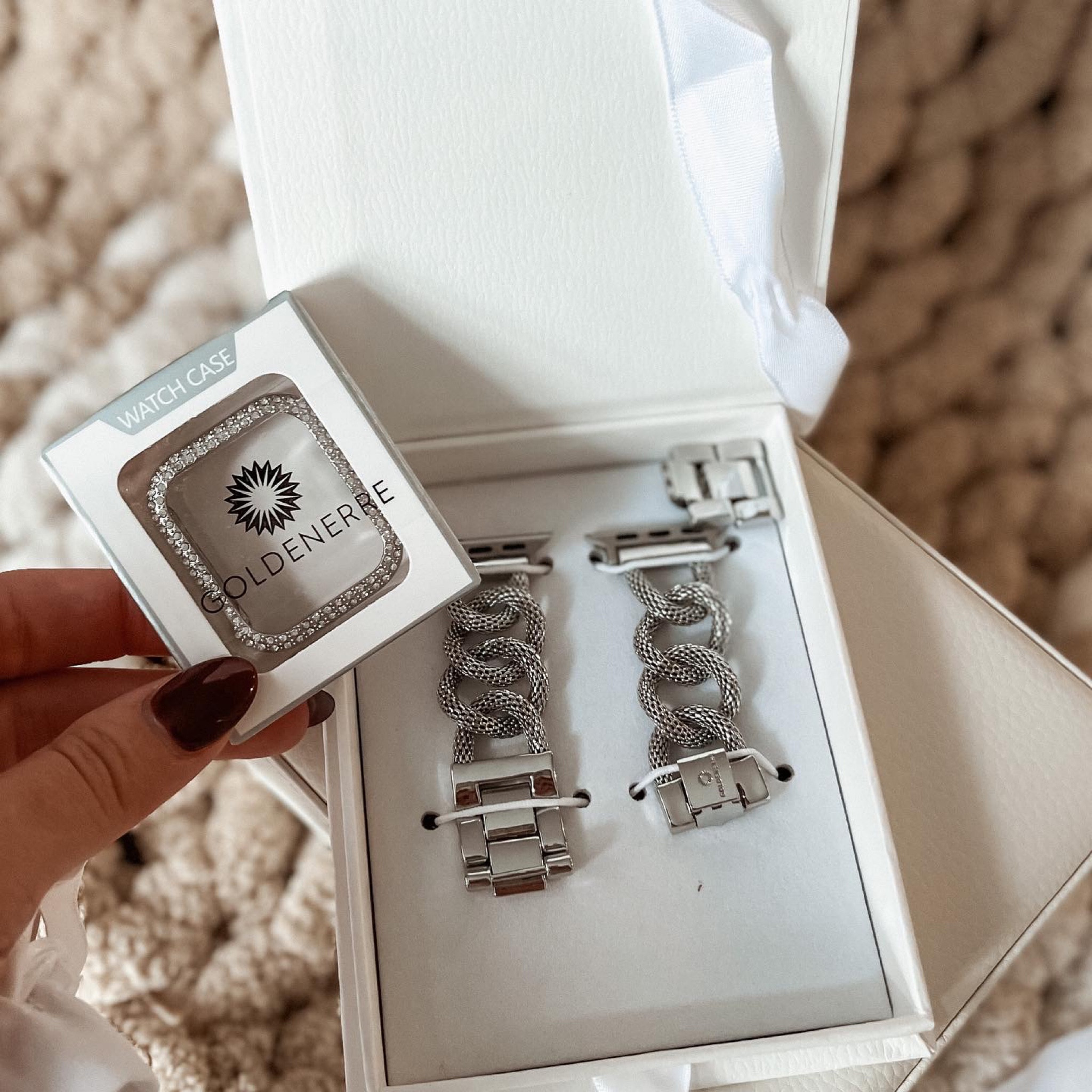 Prettiest silver watch band 

#LTKbeauty #LTKGiftGuide #LTKCyberweek