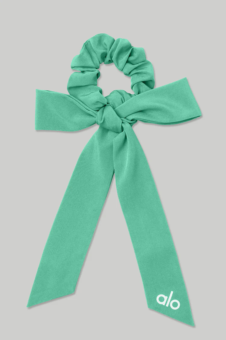 Love Knots Tie Scrunchie | Alo Yoga (US)