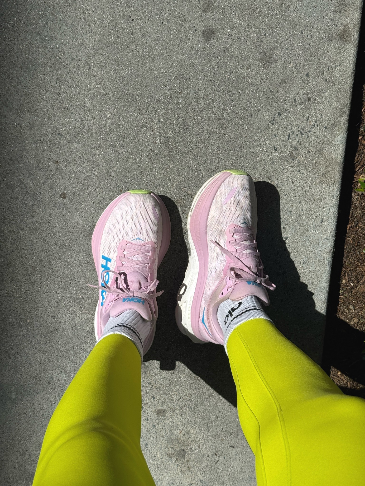 The colors in thissss 🤩

#LTKActive #LTKStyleTip #LTKShoeCrush