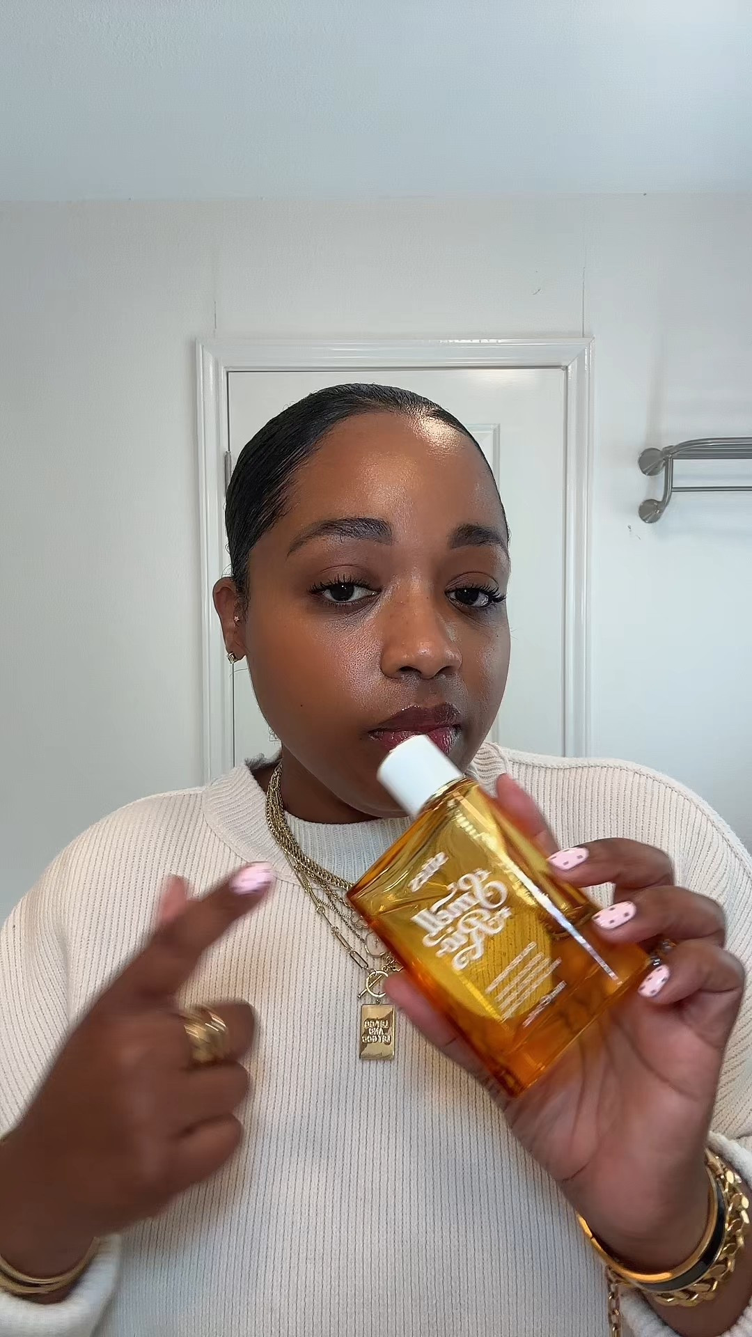 This perfume is a 10/10 
Smell good 
Perfume 


#LTKmorningroutine #LTKselfcare #LTKBeauty