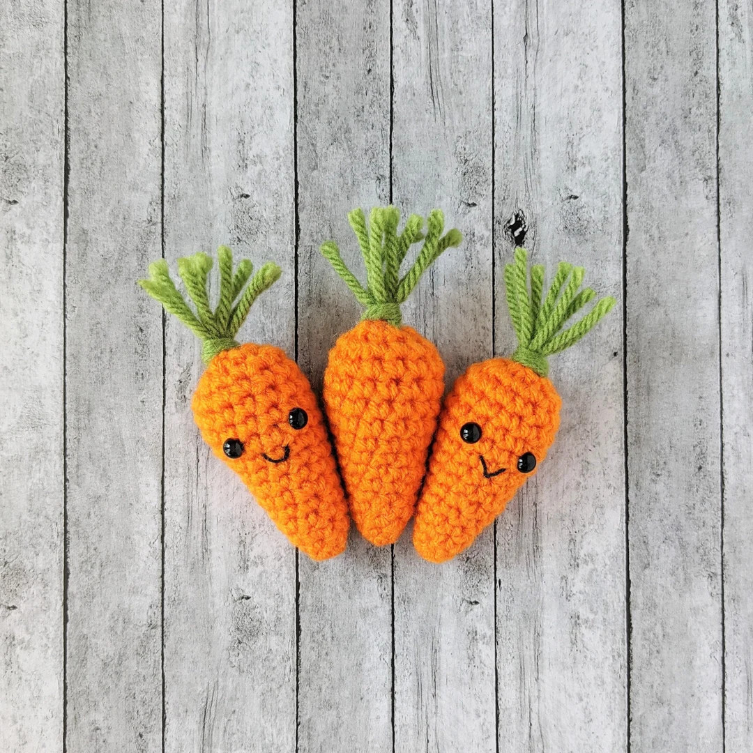 Crochet carrot plush | Stuffed baby carrot amigurumi | Play food | Etsy (US)