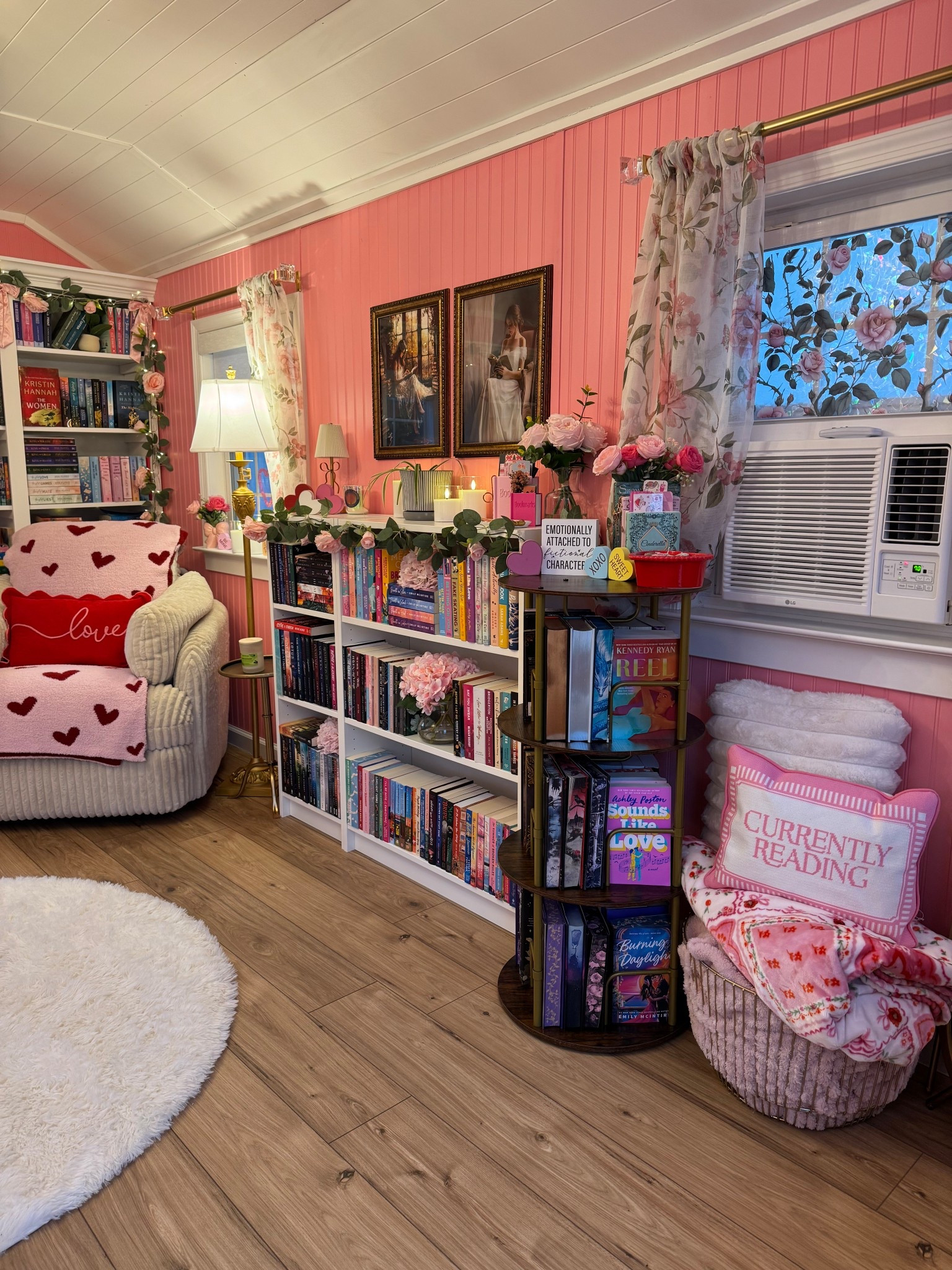 Valentine’s Day in the library shed📖💖
✨decor details linked here✨
💗more shed finds are on my Amazon storefront!

#LTKHome