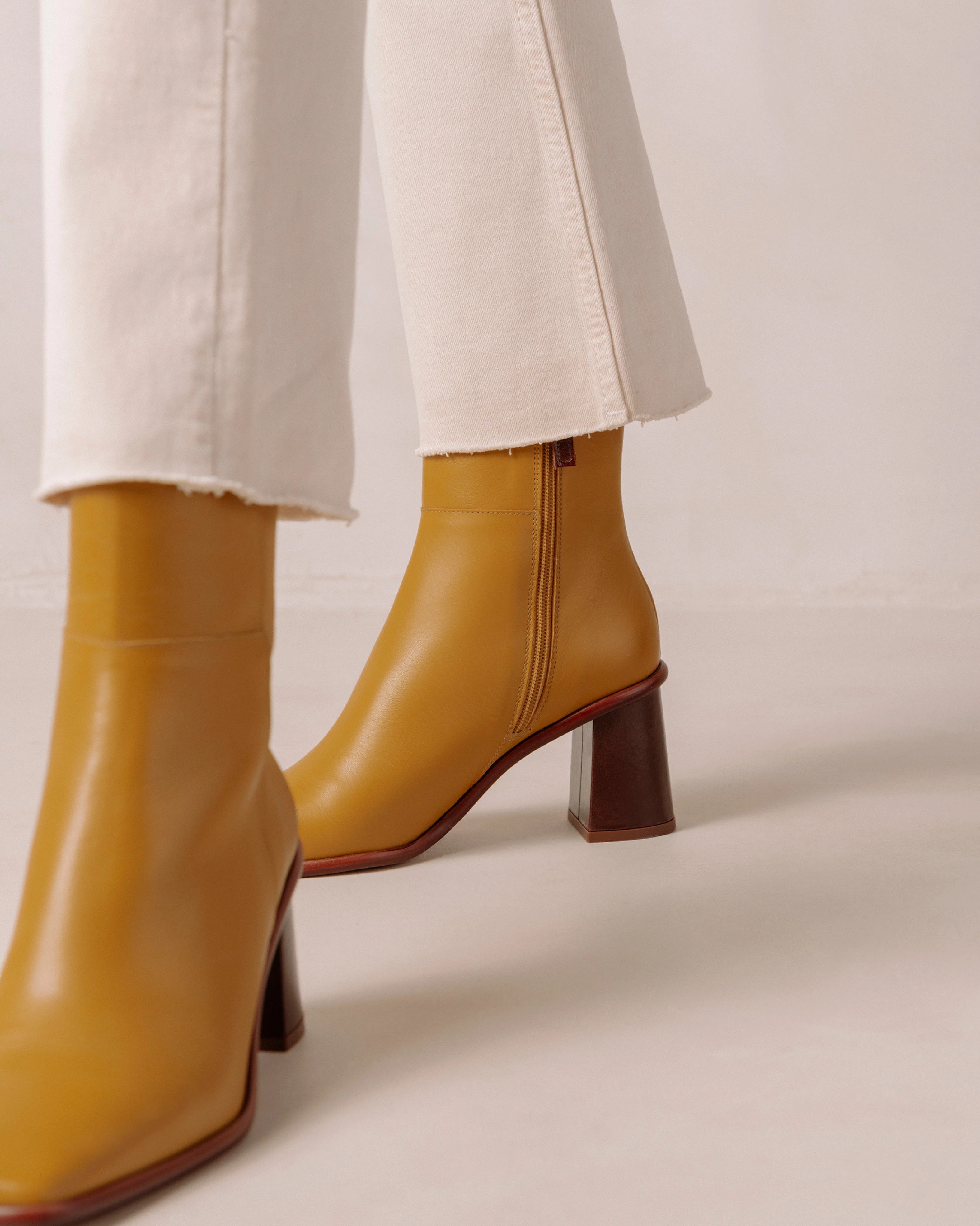 West Vintage - Yellow Leather Boots | Alohas FR