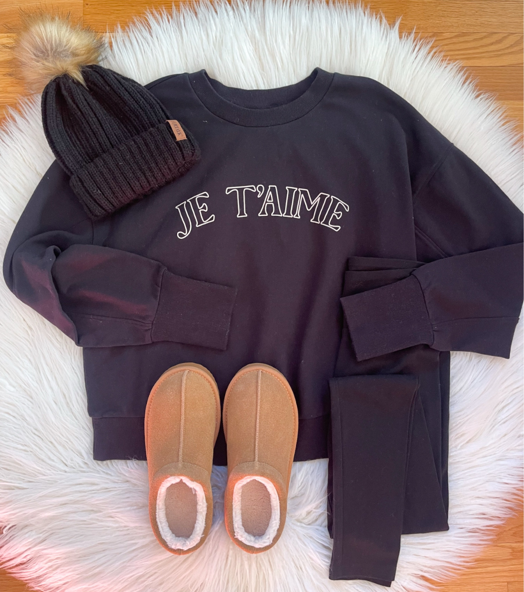 Happy Weekend!  Obsessed with this new sweatshirt!  

#LTKActive #LTKFindsUnder50 #LTKStyleTip