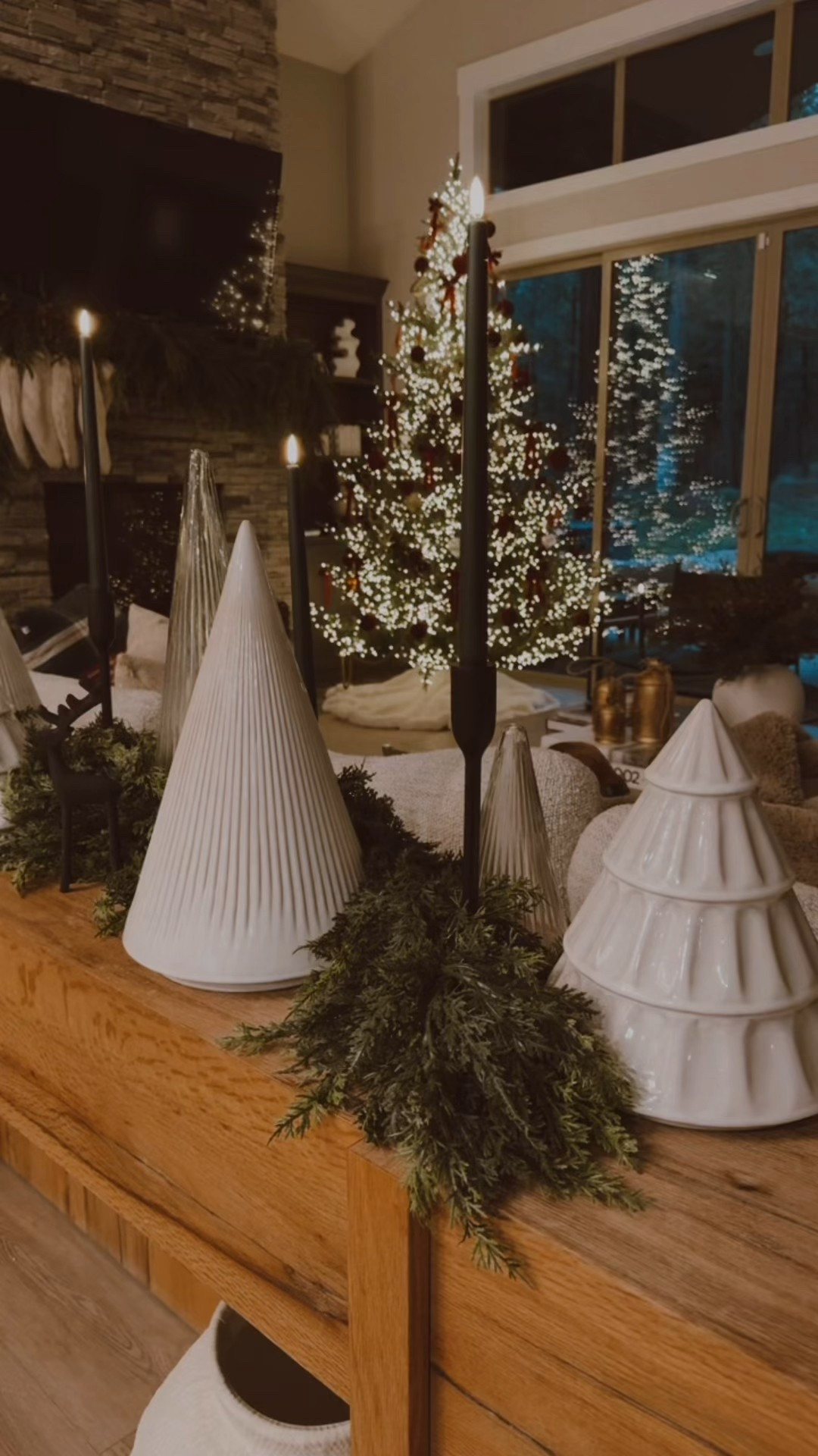 Sofa table Christmas decor 

#LTKHome #LTKHoliday #LTKSeasonal