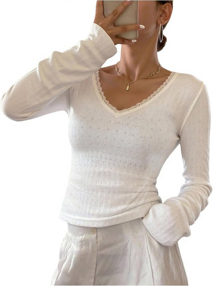 GORGLITTER Women's Lace Long Sleeve Top V Neck Fitted Cute Going Out Tops Tee Shirt Trendy | Amazon (US)