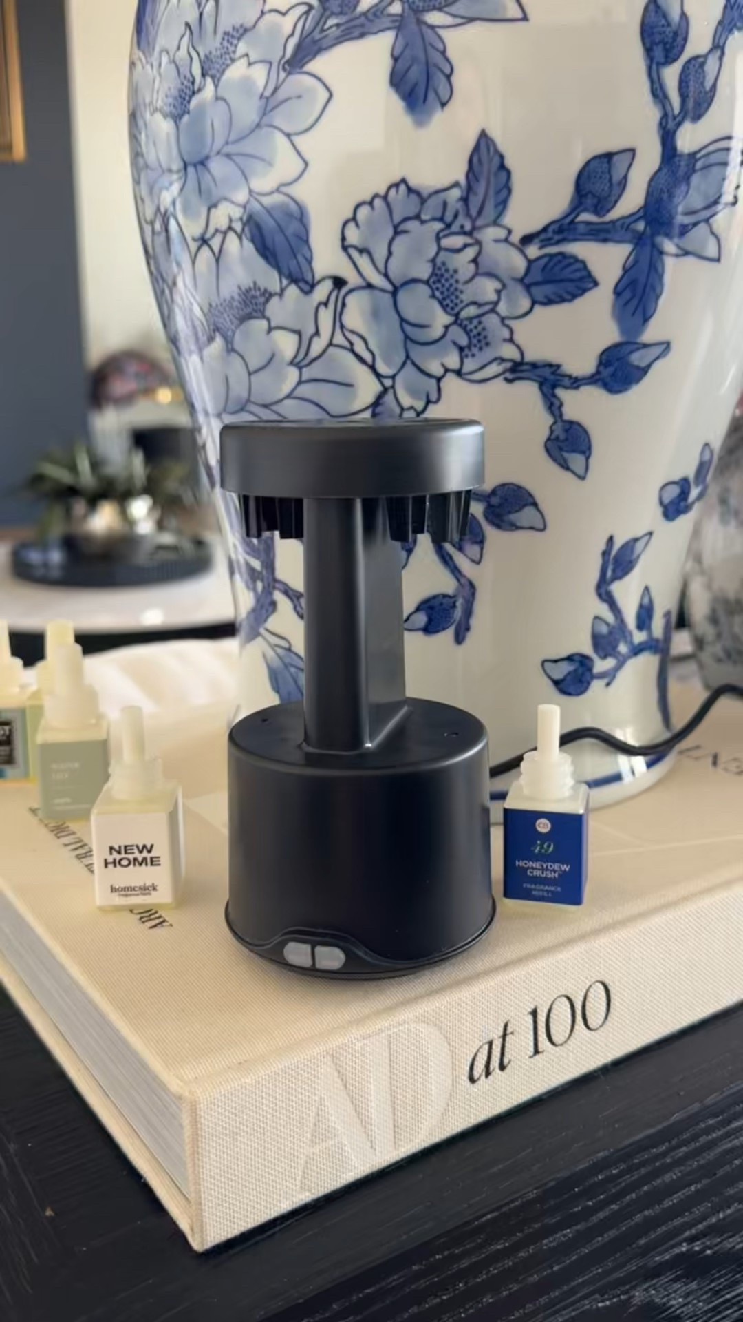 I am obsessed with my new Pura Plus!! Comes in black and white!


Pura, Pura plus, Pura diffuser, home fragrance 

#LTKFindsUnder100 #LTKSeasonal #LTKHome