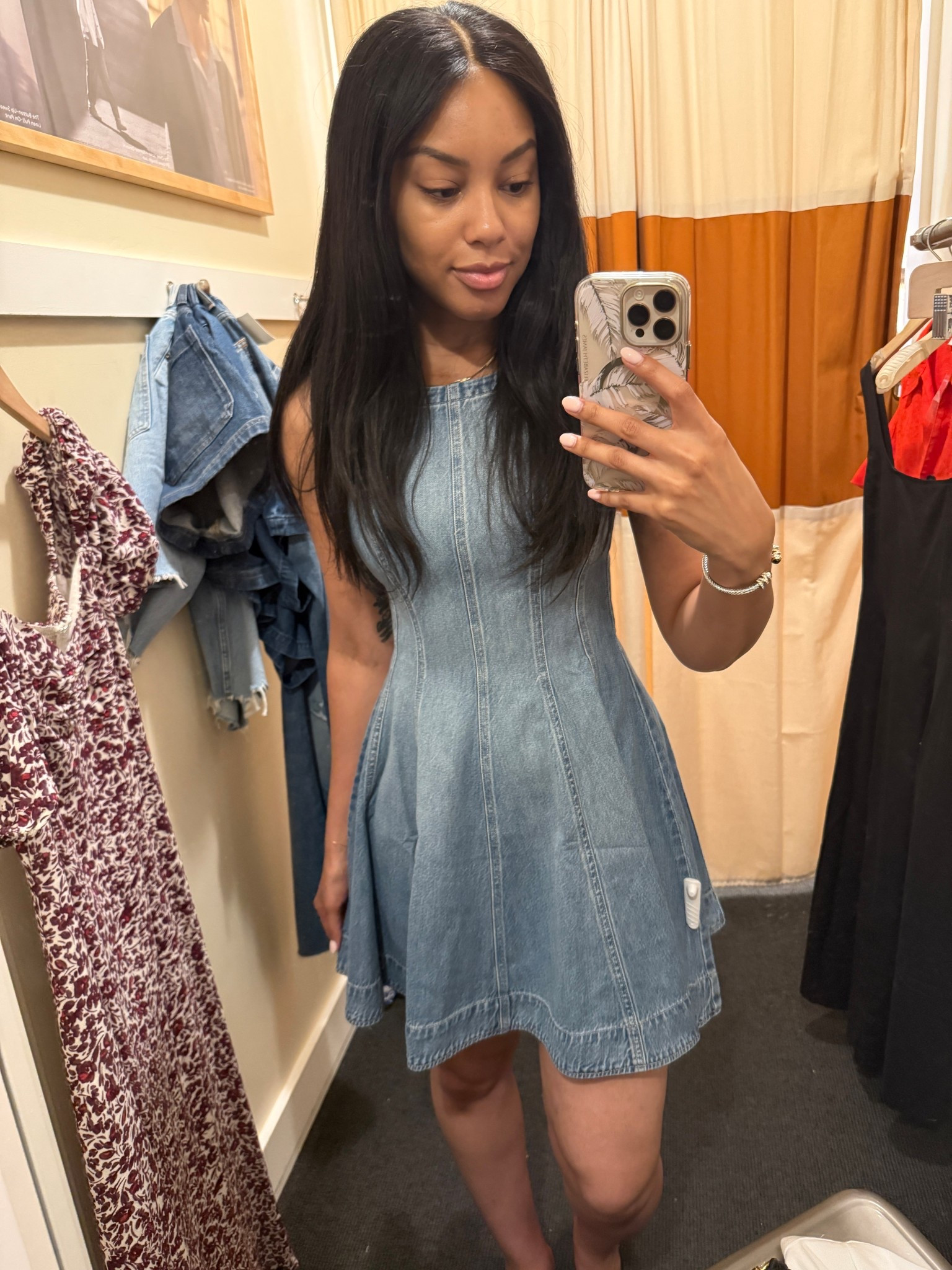 Don’t miss this dress while it’s on sale 😮‍💨 wearing XS

Madewell, Madewell sale, denim dress, mini dress, seamed, summer dress, summer outfit, fit and flare, cute dress

#LTKxMadewell #LTKStyleTip #LTKSaleAlert