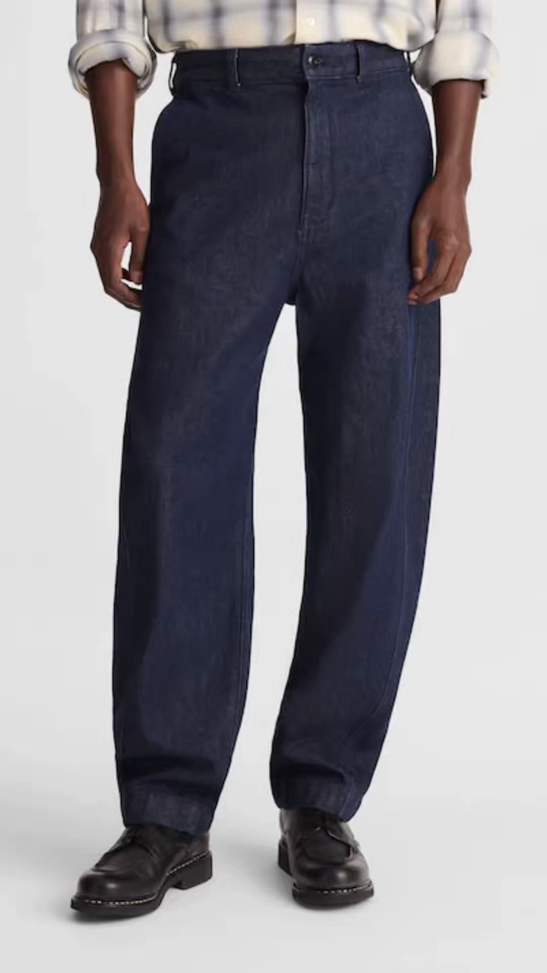 I had to buy this pair for my husband since the denims will match with my new outfit. 
Rinse Wash
The cut: relaxed through the hip and thigh, these pants feature a tapered leg with a subtly curved outseam. The fabric: 100% cotton rigid denim with zero stretch.

#LTKMens