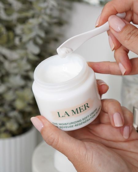 Absolutely obsessed with the @lamer Moisturizing Soft Cream for my daily go-to moisturizer. I’ve been using this formula for years and it’s the one I keep going back to for soft smooth skin. Find it available at @sephora.
 
#sephora #LaMer #LaMerPartner 

#LTKbeauty #LTKstyletip