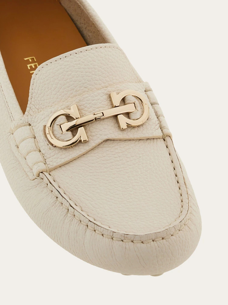 Driver with Gancini ornament | Ferragamo