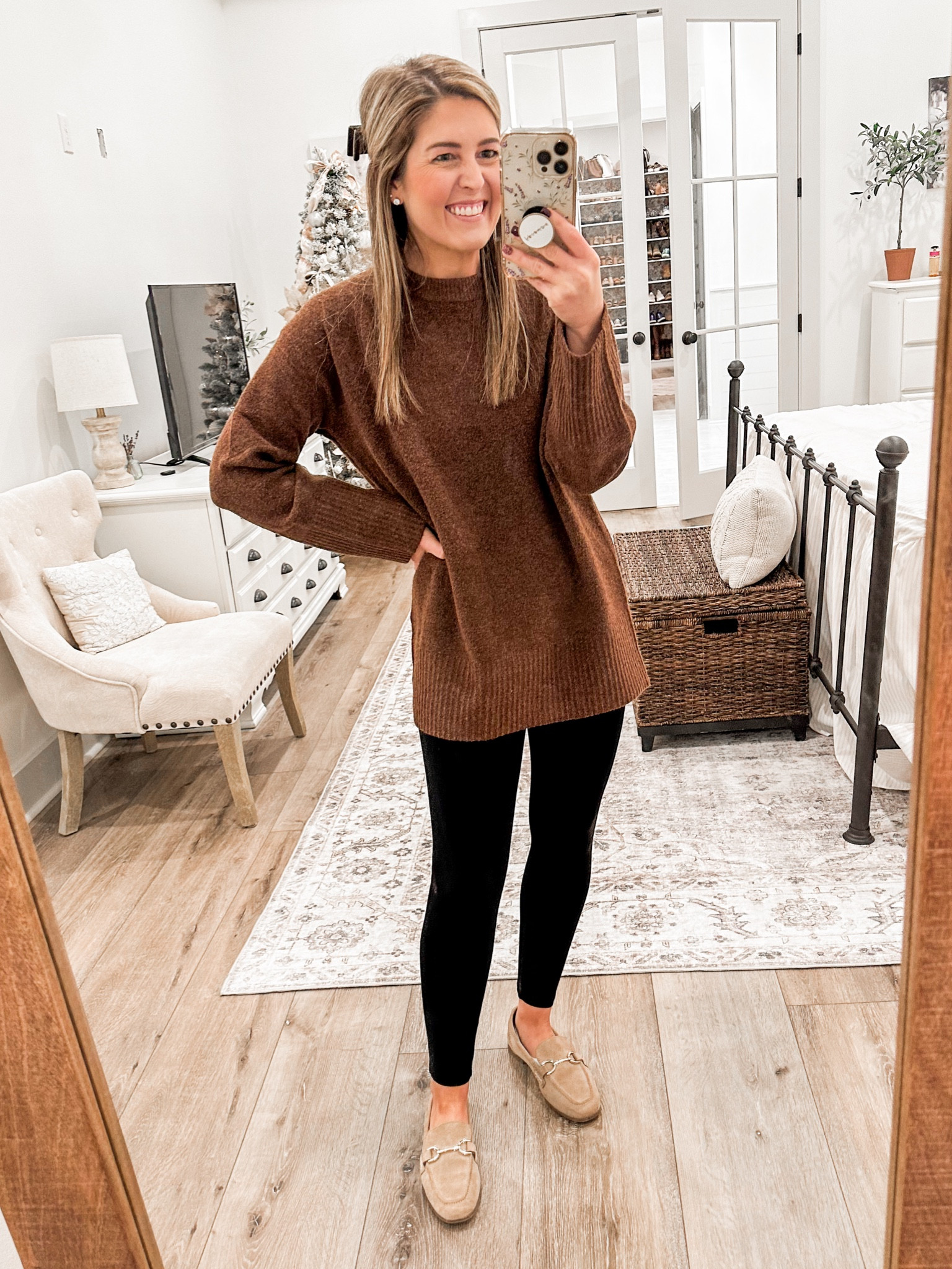 Tuesday Work Outfit🍂 My sweater is 30% off and only $21! Perfect with these ponte leggings from Loft. 
Sweater- xs (tts)
Leggings- XSP (tts)
Loafers- 5.5 (I ordered 1/2 size down)


#LTKSeasonal #LTKworkwear #LTKsalealert