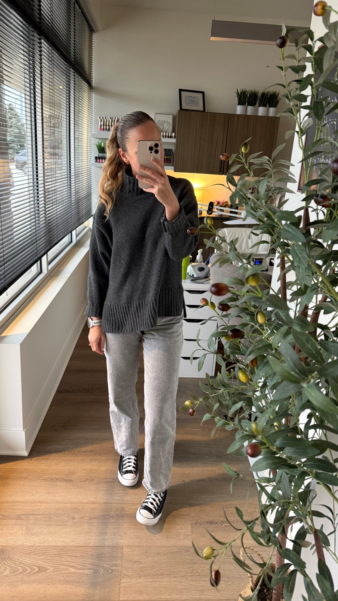 Easy everyday casual outfit 🤍
Charcoal gray knit sweater styled with light wash jeans and classic black Converse.
A comfortable casual outfit for daily wear, workdays, errands, and relaxed weekends.
Timeless basics that are easy to mix and wear on repeat.

gray sweater outfit, charcoal sweater outfit, casual everyday outfit, light wash jeans outfit, black Converse outfit, casual fall outfit, minimalist casual style, comfy everyday look, neutral outfit ideas, classic casual outfit

#LTKmomlife #LTKootd #LTKdayinmylife