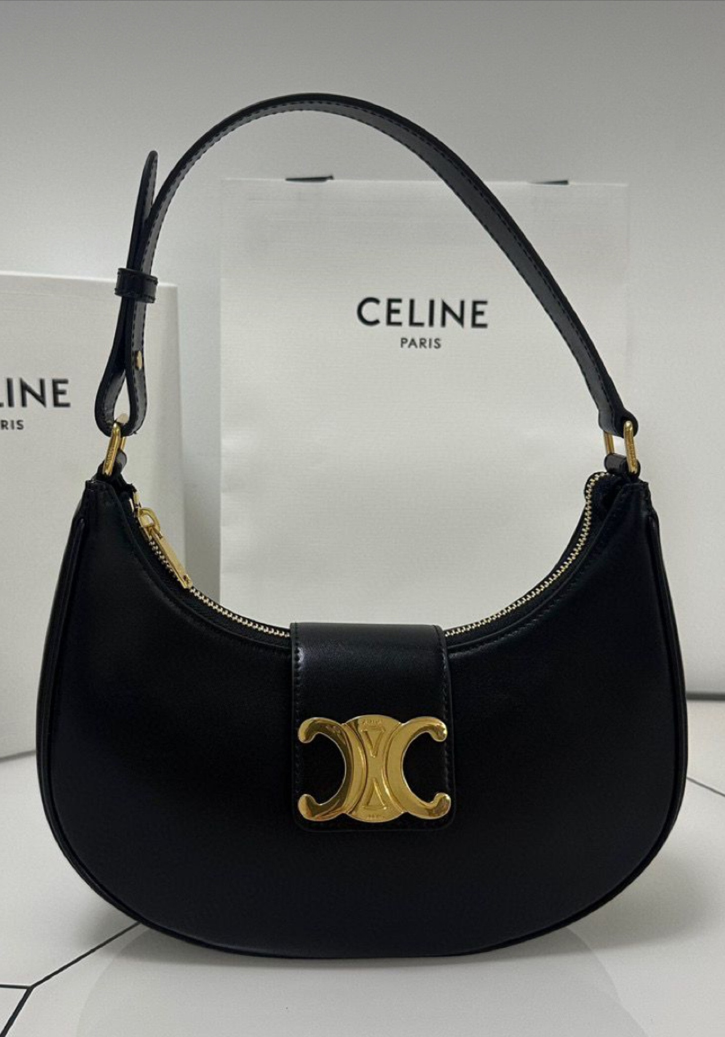 Celine

#LTKbag #LTKgiftguide #LTKluxury