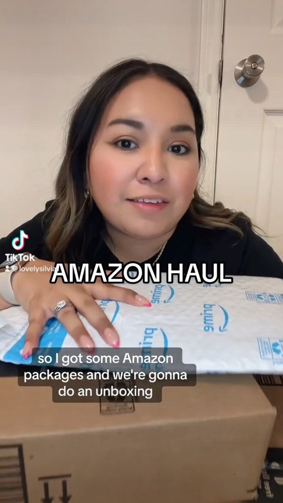 Recent amazon haul with lots of Amazon home finds 💙

amazon home, amazon finds, home decor, home finds, home decor under $50

#LTKunder50 #LTKhome #LTKstyletip