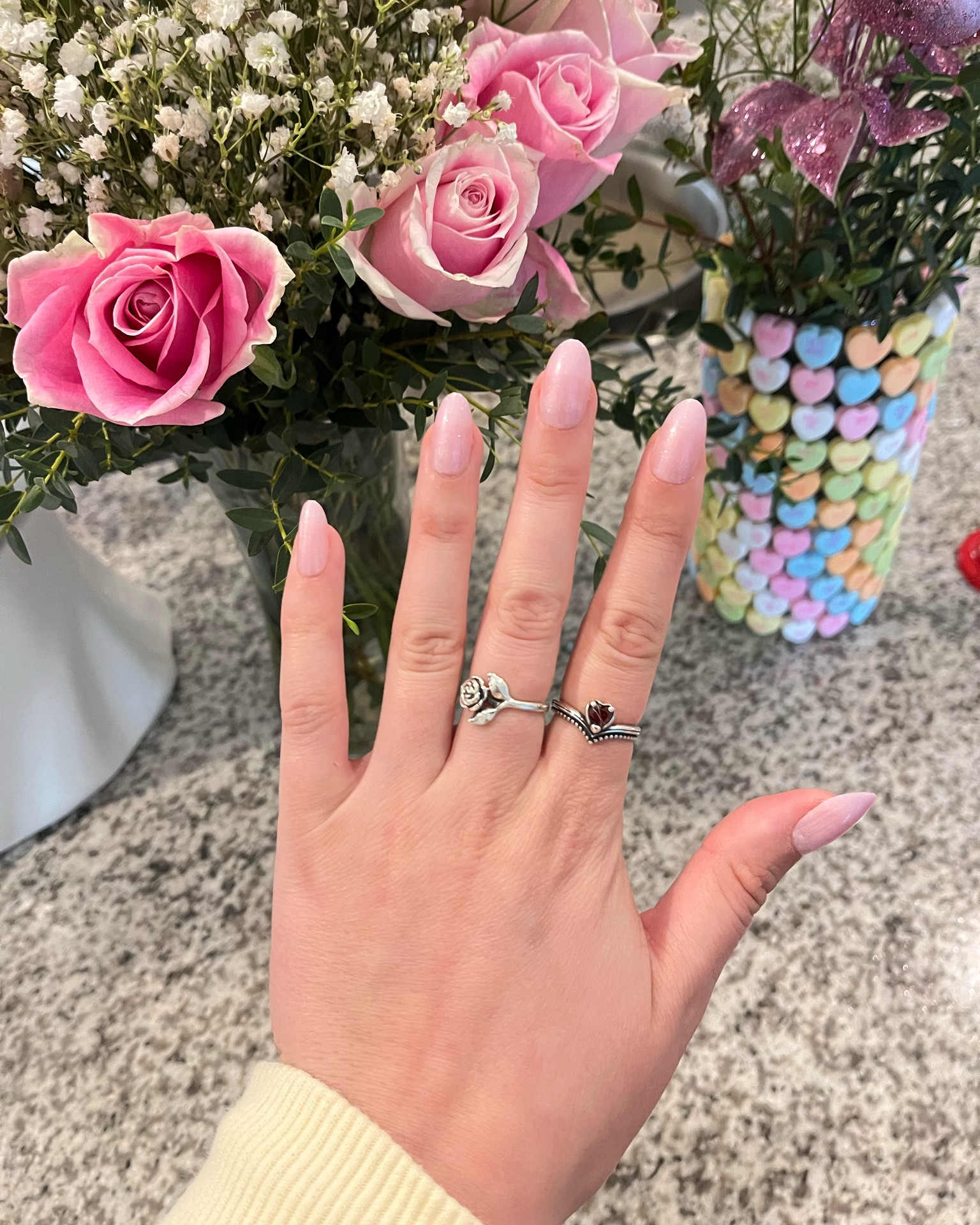 Pink almond nails

Press on nails  nail turorial  target finds  olive & June nails 

#LTKFindsUnder50 #LTKMostLoved #LTKBeauty