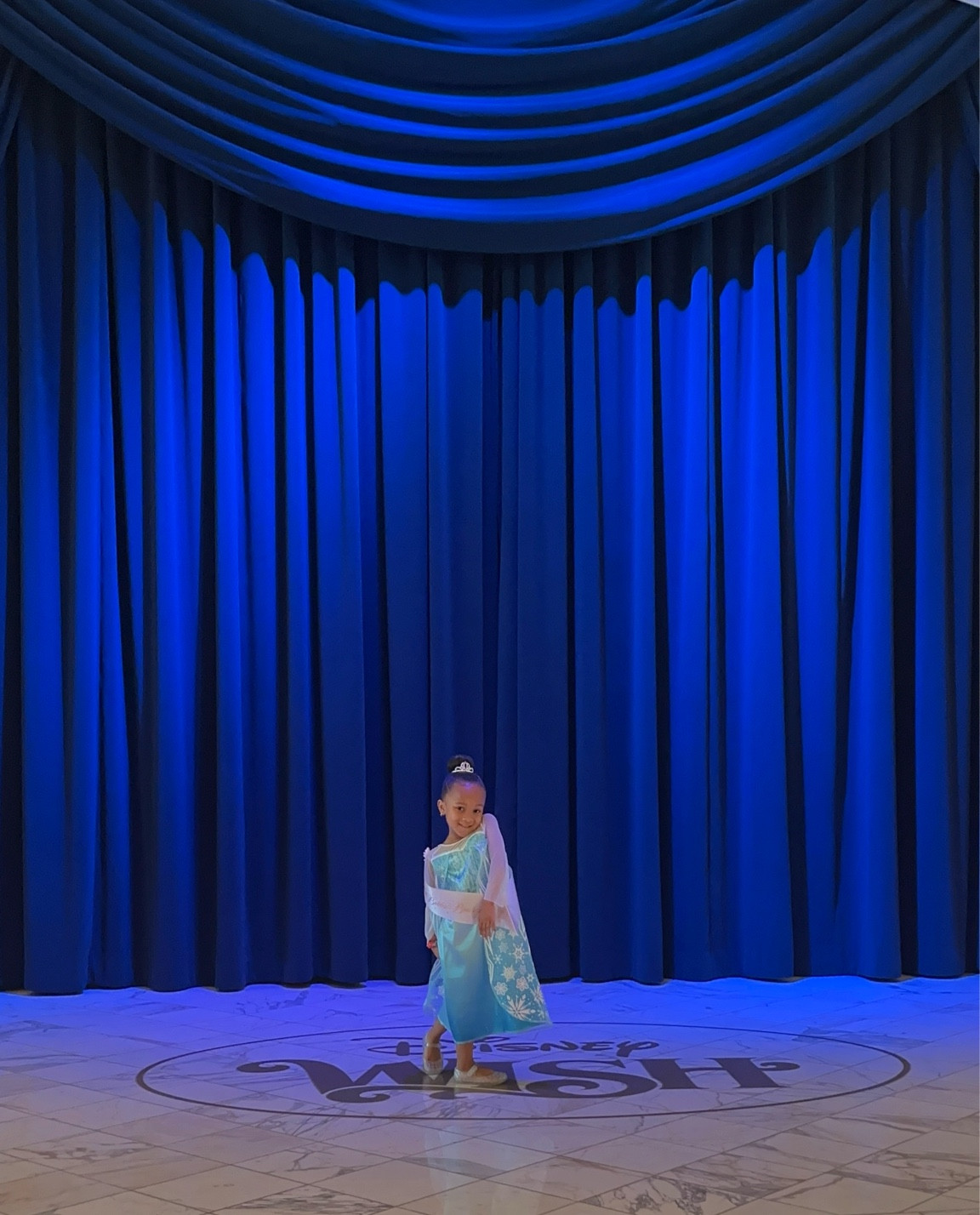 My daughter after her Bibbidi Bobbidi Boutique appt 😍🥹💙

#LTKKids