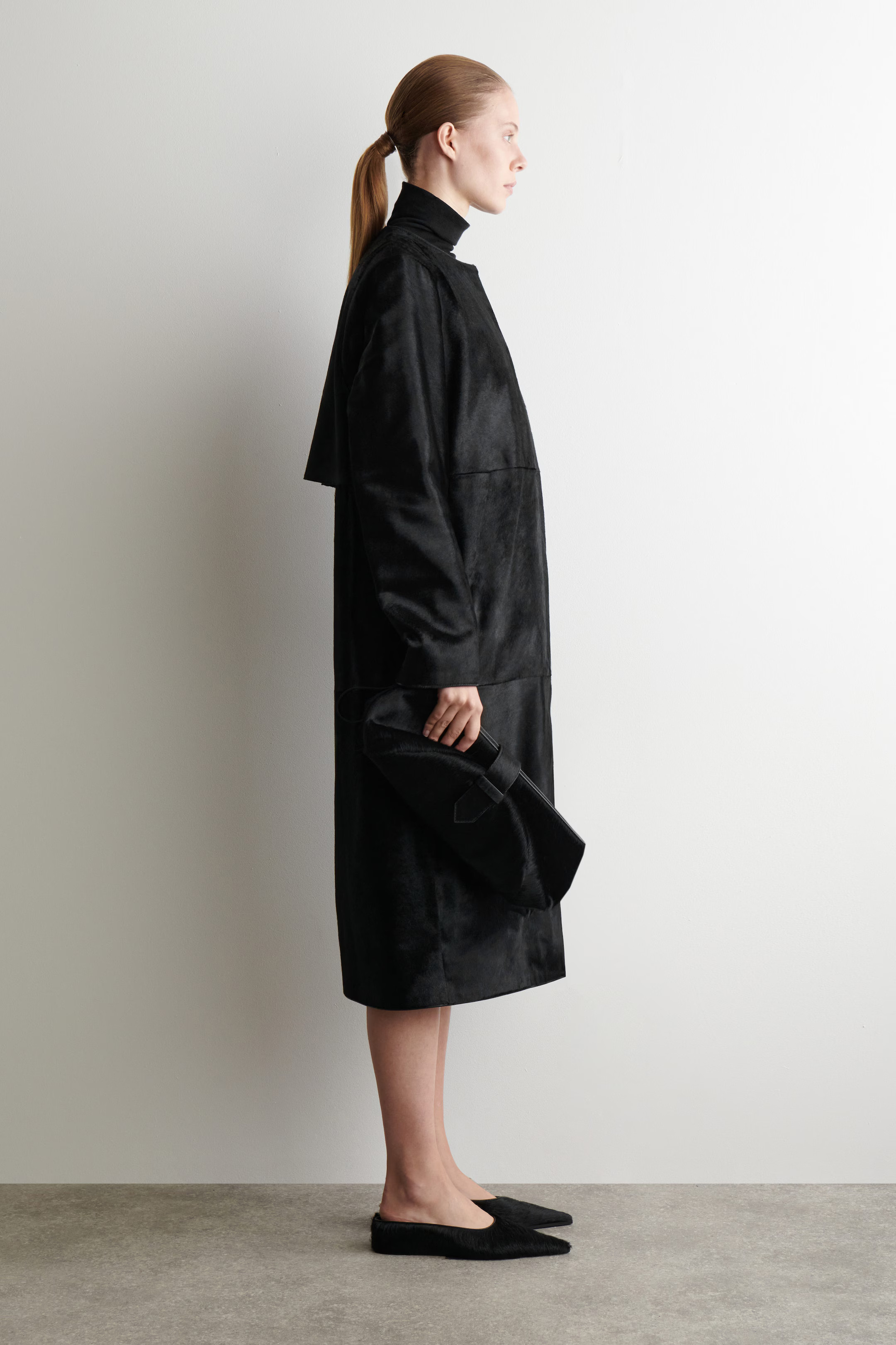 POINTED PONY HAIR MULES - CARBON | COS GB | COS UK