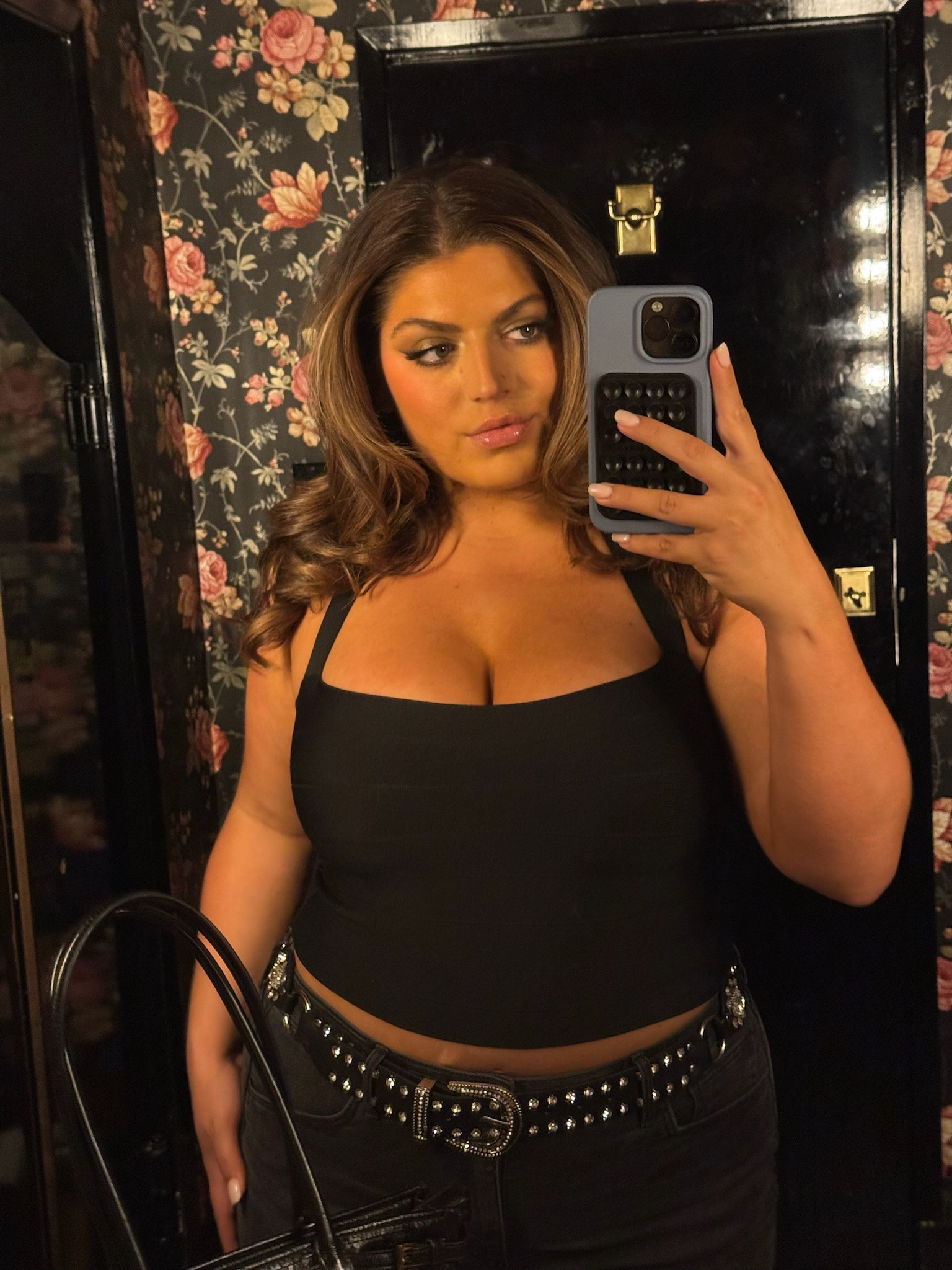 love this all black fit i wore after set the other night for dinner!!🖤💃 got so many compliments on it! wearing a tight bustier black halter top, with black Target jeans (fire honestly!) & a fun statement bedazzled belt from Torrid to really bring everything together!!✨🖤 (linking some similar top options, all so good!!) sometimes less is more, and this all black fit is simple but chic🔥

#LTKPlusSize #LTKMidsize #LTKStyleTip