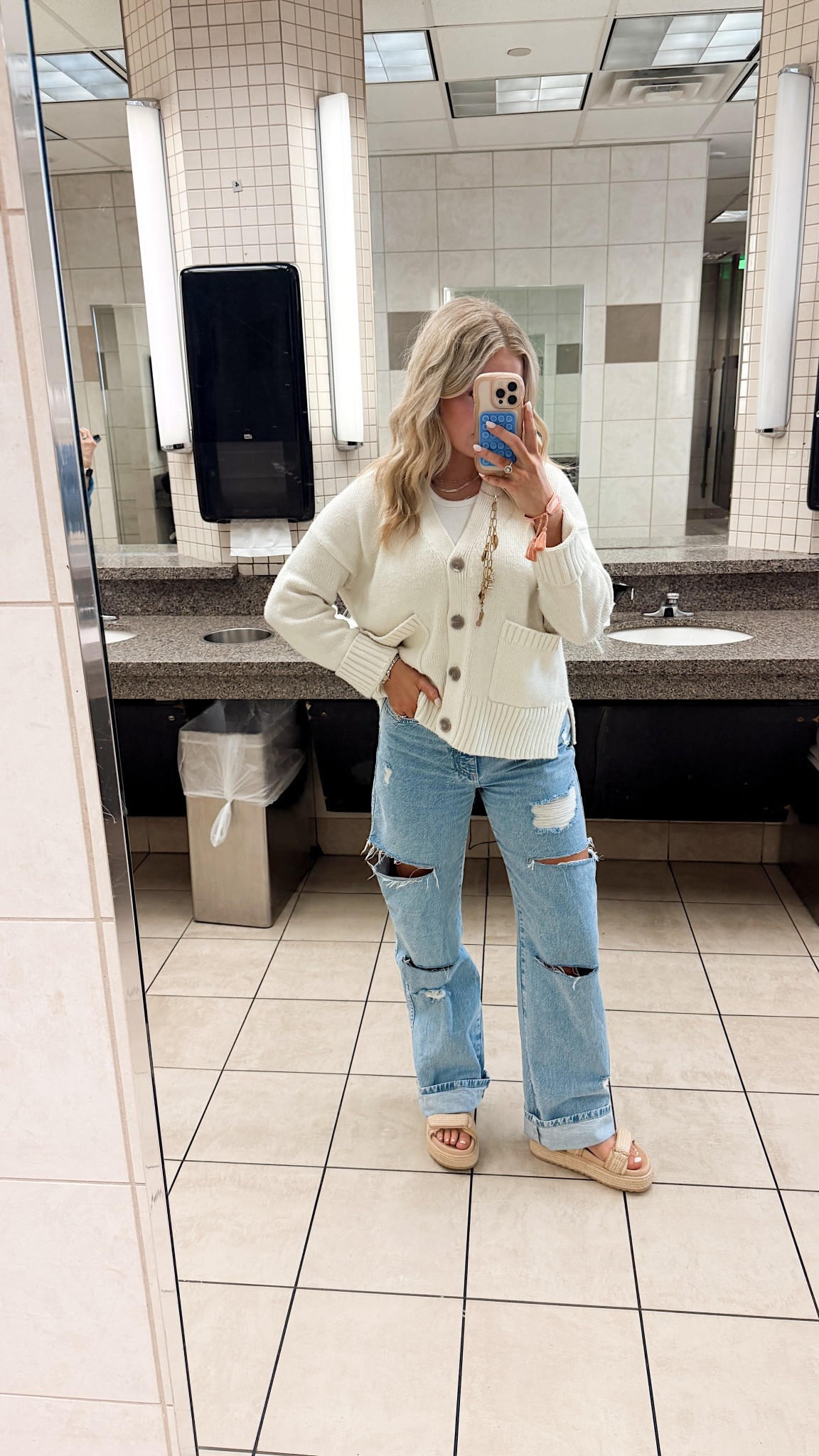 Newport Beach travel fit 

#LTKTravel #LTKFindsUnder100 #LTKStyleTip