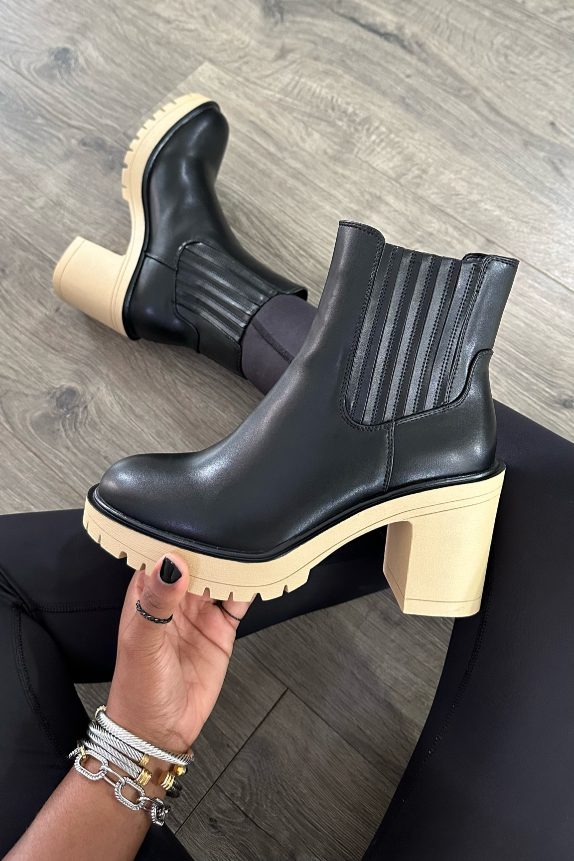 Boots: Chunky heel style, easy to walk in, easy to slip on & I went with my normal size.


ankle boots, black boots, chunky boots, fall boots, winter boots, lug sole, platform boots, booties for women

#LTKfindsunder50 #LTKGiftGuide #LTKshoecrush