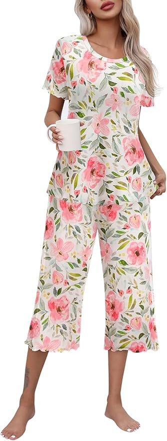 Ekouaer Women's Pajamas Set Short Sleeve Sleepwear Top Capri Pants Pjs Sets Soft Loungewear S-XXL | Amazon (US)