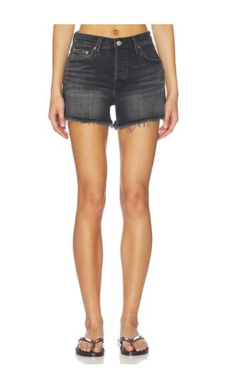 LEVI'S 501 Curve Short in Black. - size 31 | Revolve Clothing (Global)