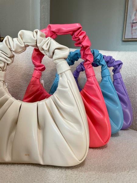 Amazon purse - amazon spring bags - amazon fashion - Tiktok viral products - spring purse - wedding guest purse - fun bags - birthday gifts - amazon Mother’s Day gift guide - gifts for mom


#LTKFind #LTKitbag #LTKGiftGuide