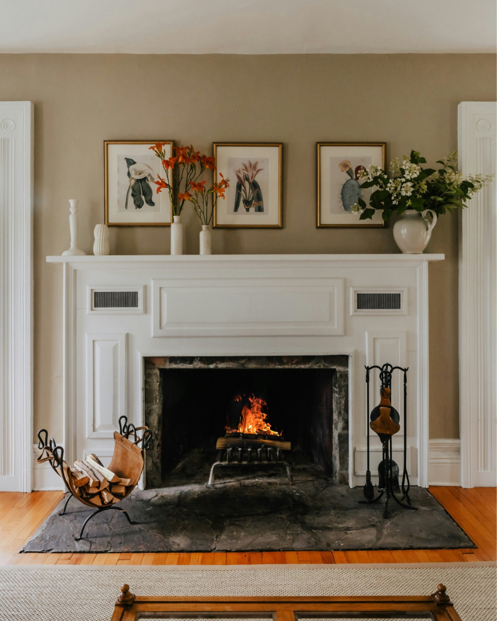 Mid-Century Cabin Interiors 🌲⛰️⁠
⁠
This cozy design style combines the rustic comfort of a forest cabin retreat with Mid-Century functionality and beauty.⁠
⁠
Influenced by clean lines and colors, bold shapes, natural materials, and classic furniture pieces; this home style balances cozy comfort with timeless design classics.  ⁠
⁠
Here are some tips to achieve the look:⁠
⁠
💫 Natural materials and elements such as teak, glass, leather, and stone⁠
💫 Mid-Century modern pieces from classic designers such as Eames⁠
💫 The heart of any stylish log cabin? The fireplace! ⁠
💫 Earthy color palette with the occasional pop of vibrant color⁠
💫 Harmony between indoor and outdoor spaces ⁠
⁠

#LTKStyleTip #LTKSeasonal #LTKHome