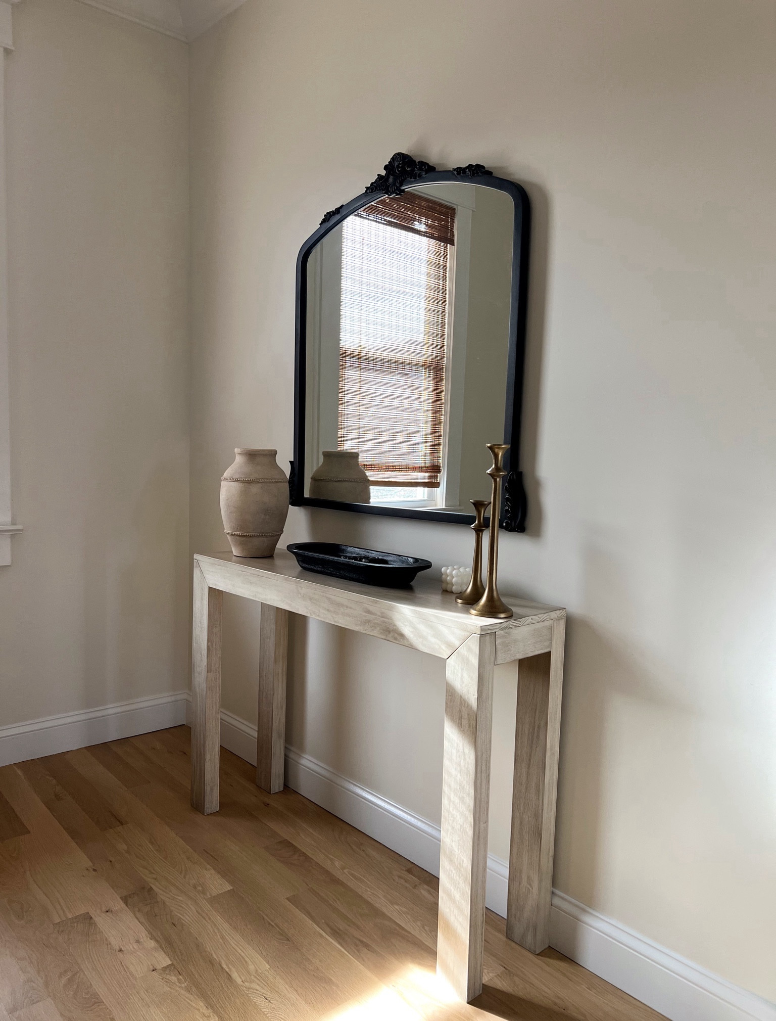 Entryway decor 
Perigold mirror 
Plank and Beam Modern Console Table
Target vase 
Home decor


#LTKCyberWeek #LTKstyletip #LTKhome