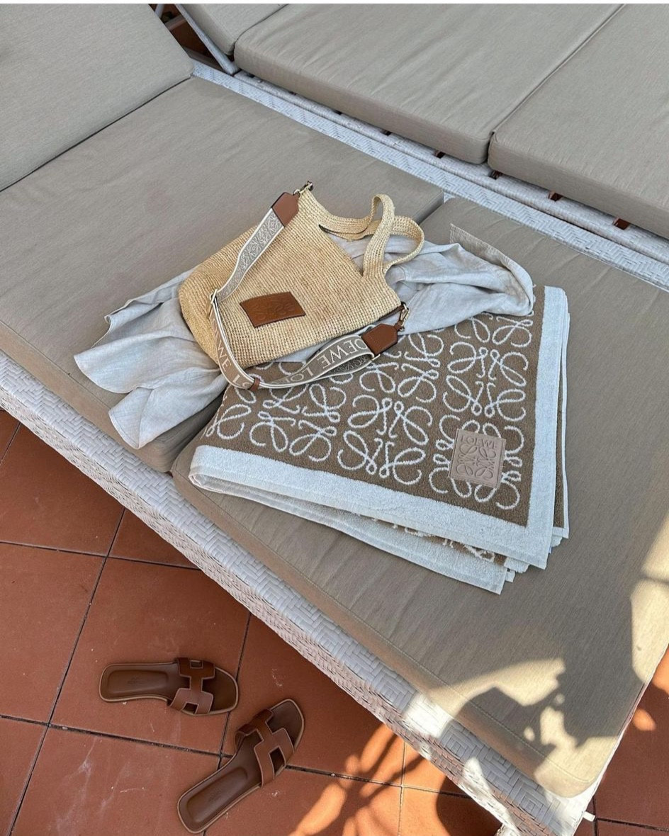 The perfect luxury holiday accessories from Loewe

#LTKitbag #LTKswim #LTKSeasonal