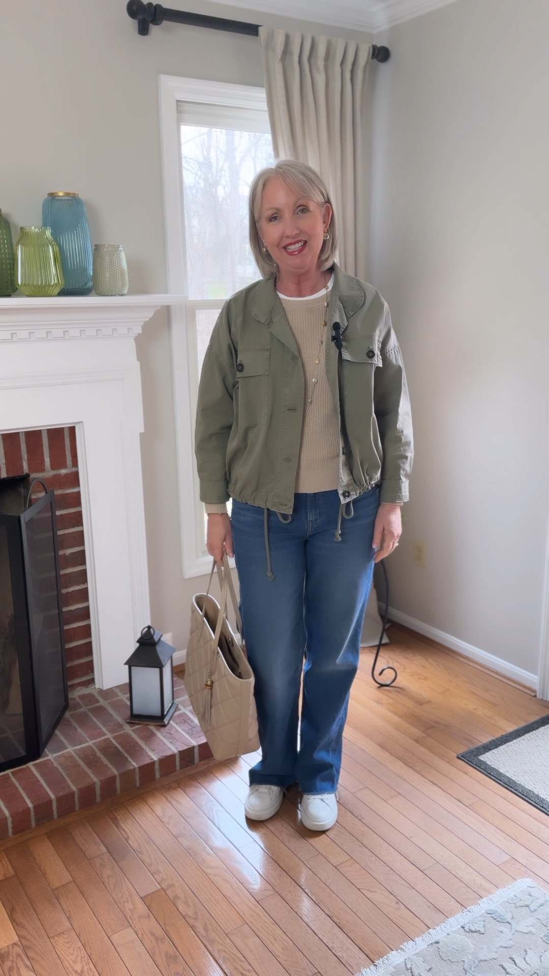 Size up in these @Ayr jeans and everything else runs true to size  

#LTKSeasonal #LTKover40 #LTKmidsize