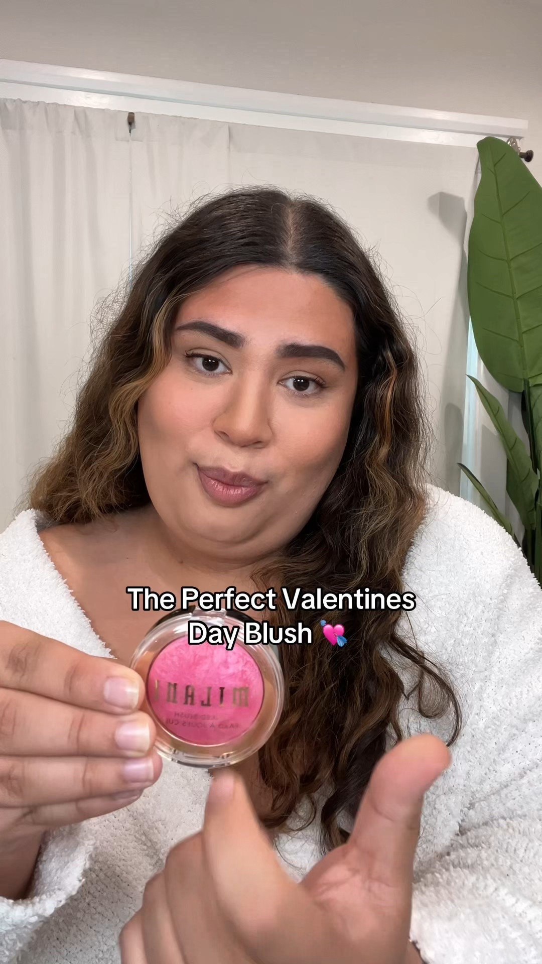 Perfect Pink/Glowy Blush for Valentine’s Day 💝

#valentinesday #blush #pinkblush #milani #affordablebeauty

#LTKgrwm #LTKValentine #LTKBeauty