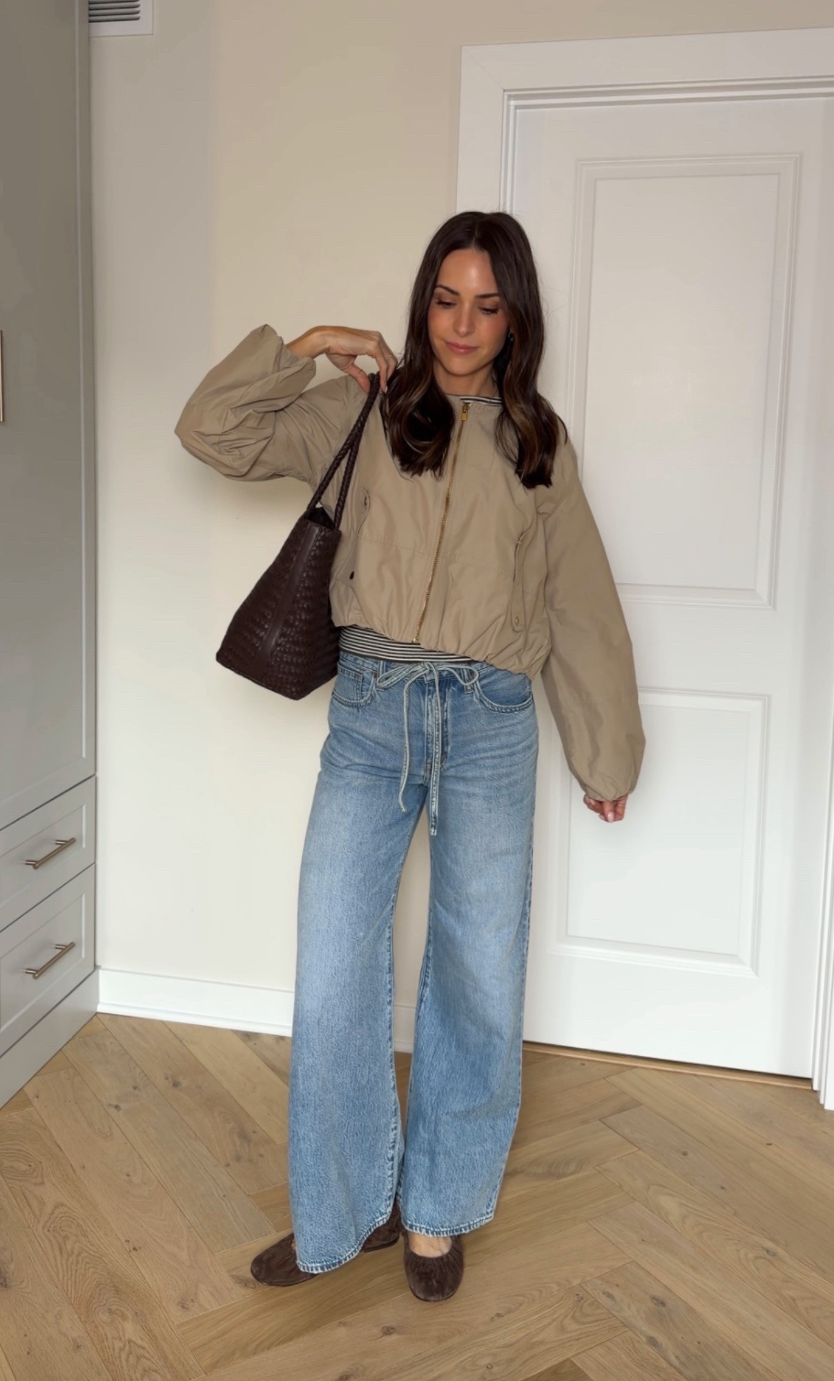 Madewell is 25% off until Tuesday!! 

Sweater tank: sized down (XS) 
Drawstring jeans: tts (26) 
Woven tote back in stock 😍



#LTKootd #LTKSeasonal #LTKSaleAlert