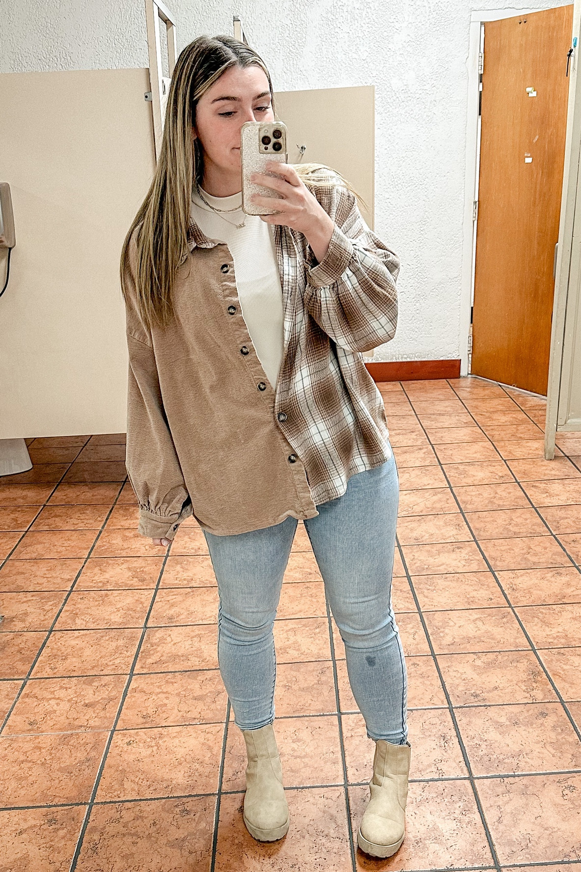 Fall vibes

#LTKSeasonal #LTKshoecrush