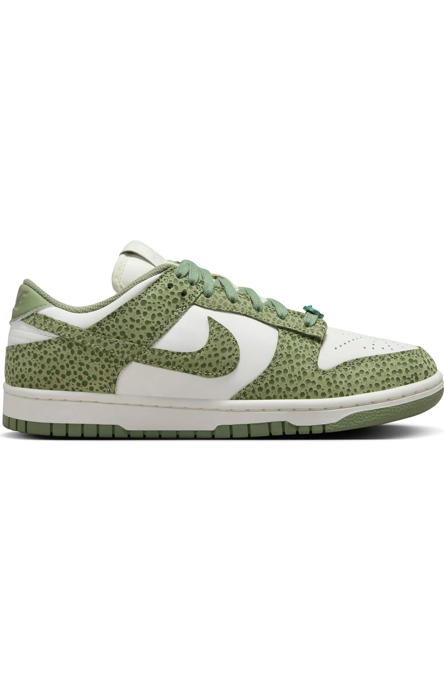 Nike Dunk Low Premium Basketball Sneaker (Women) | Nordstrom | Nordstrom